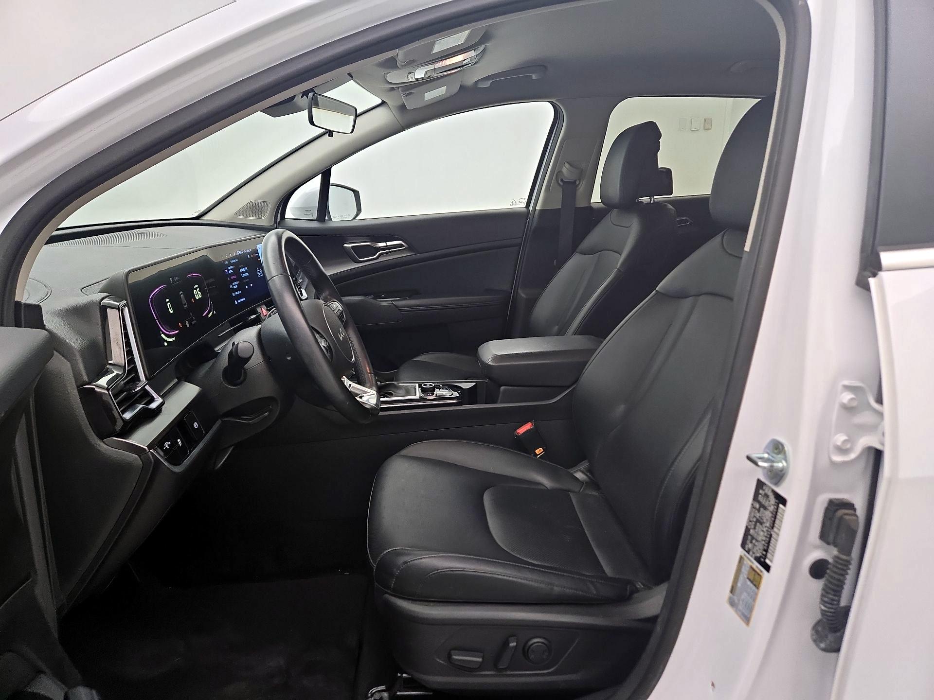 Thumbnail: 2023 Kia Sportage - 11