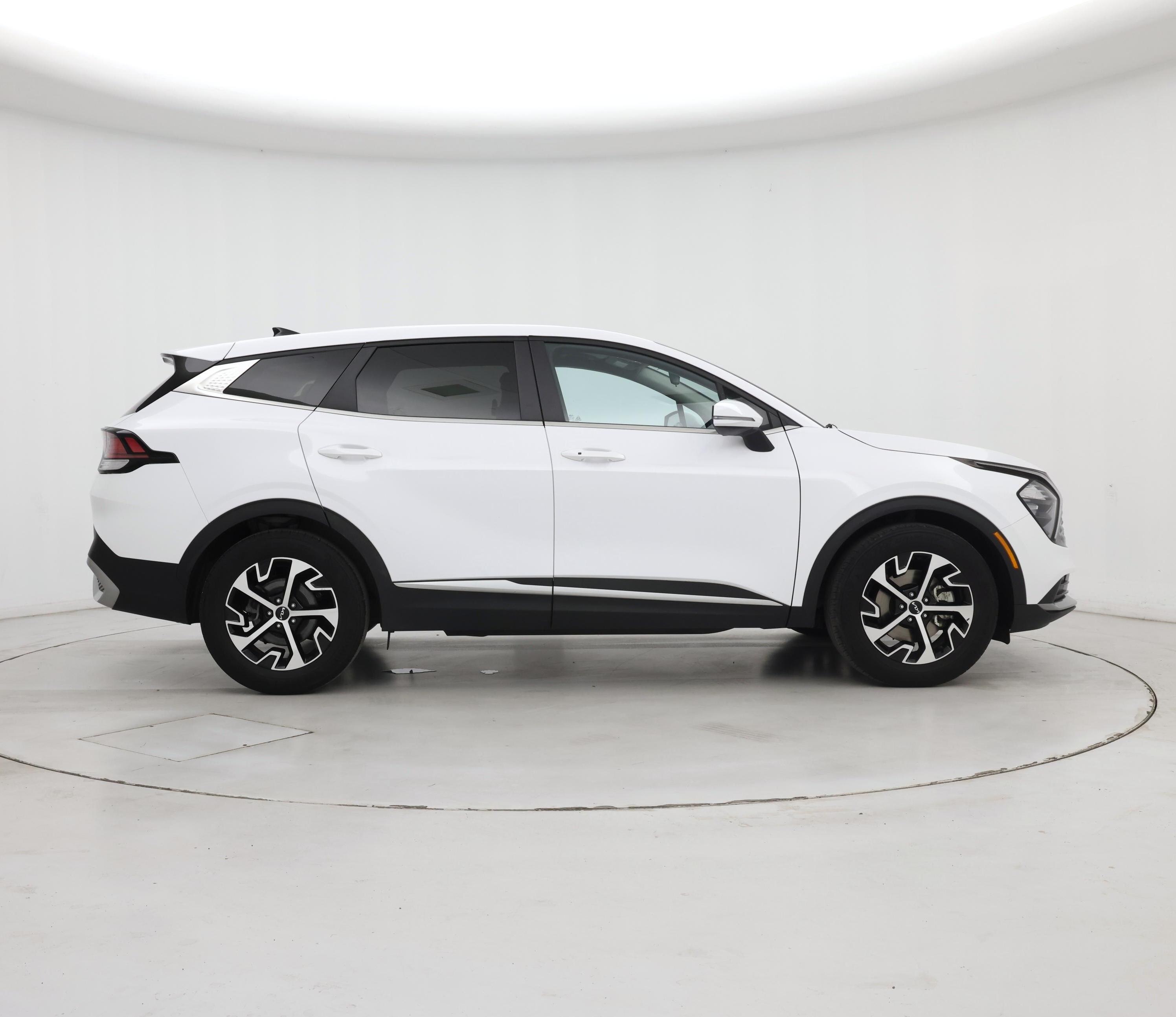 Thumbnail: 2023 Kia Sportage - 7