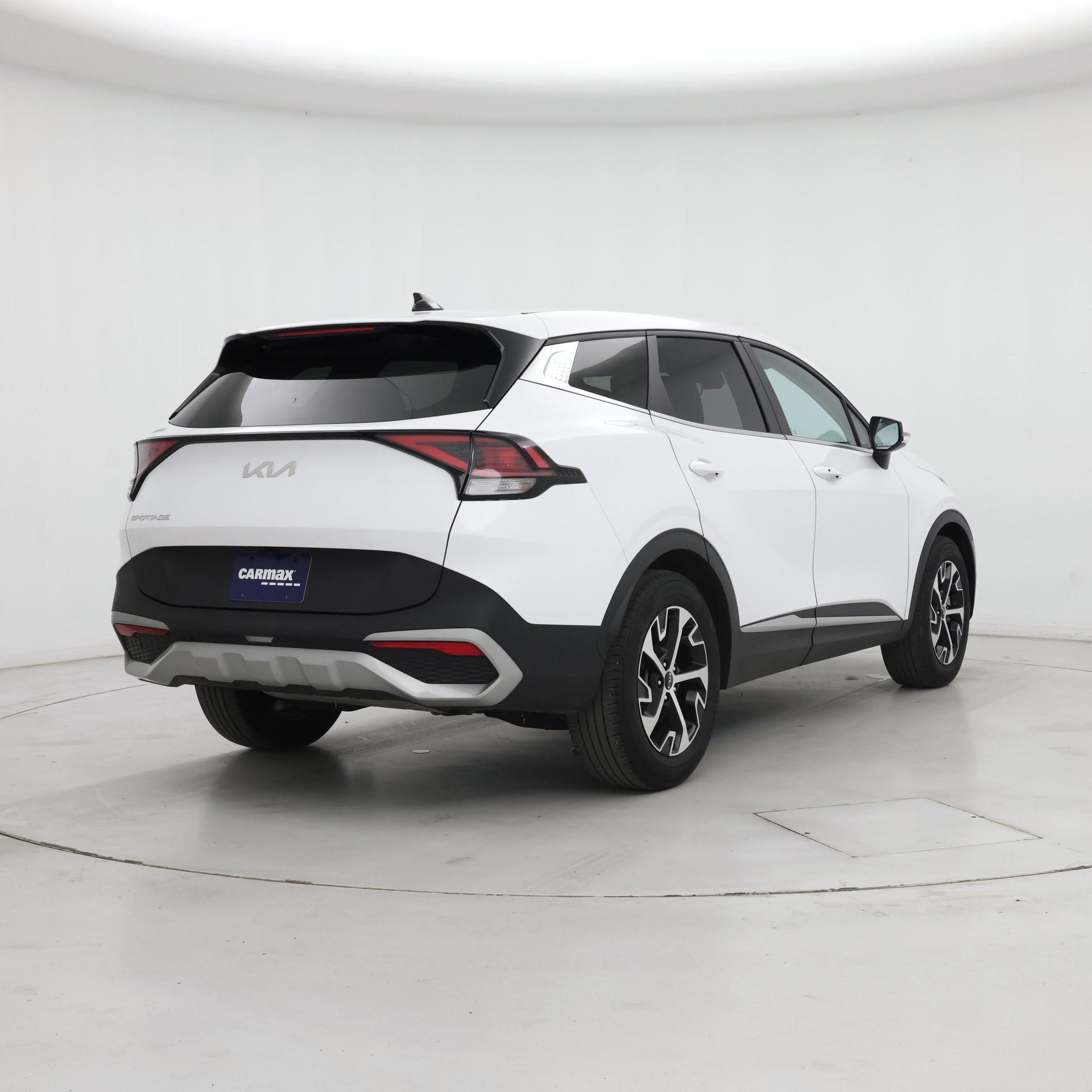 Thumbnail: 2023 Kia Sportage - 8