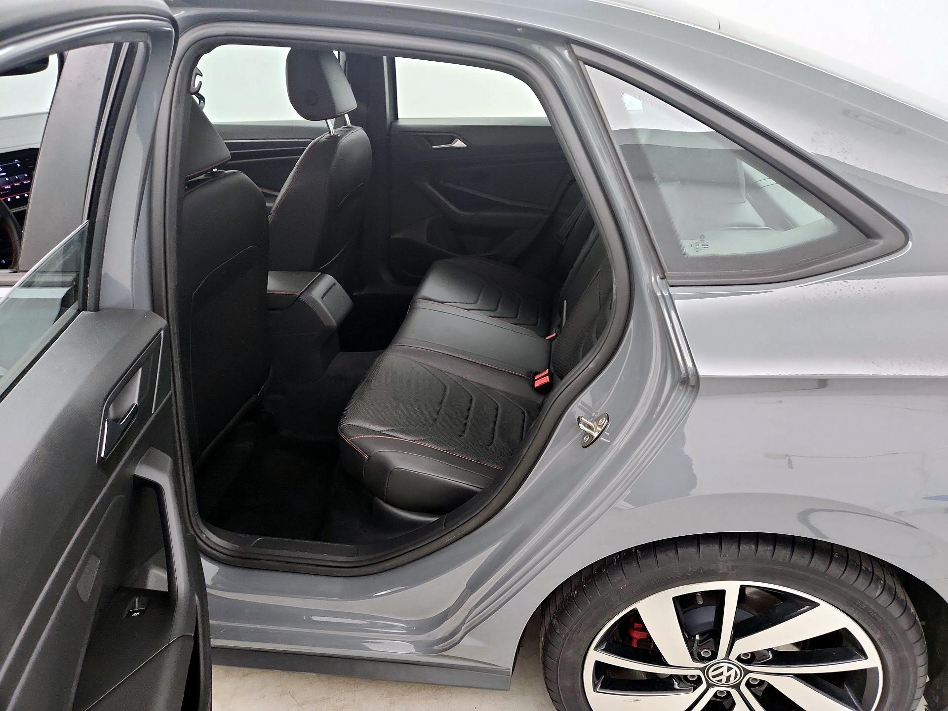 Thumbnail: 2021 Volkswagen Jetta - 20