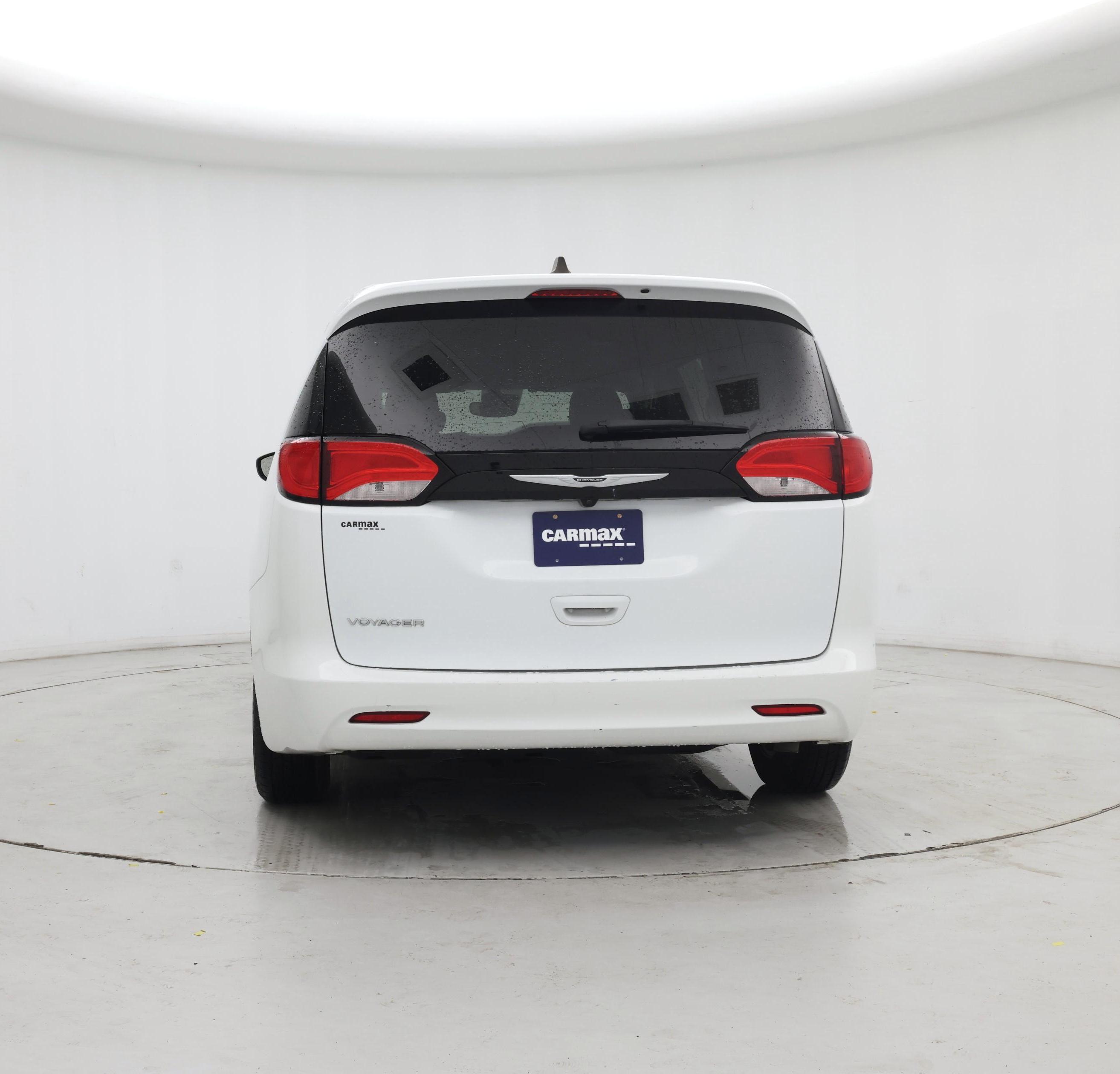 Thumbnail: 2023 Chrysler Voyager - 6