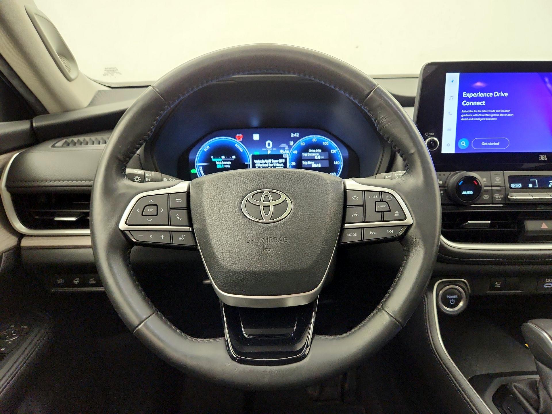 Thumbnail: 2024 Toyota Highlander - 10