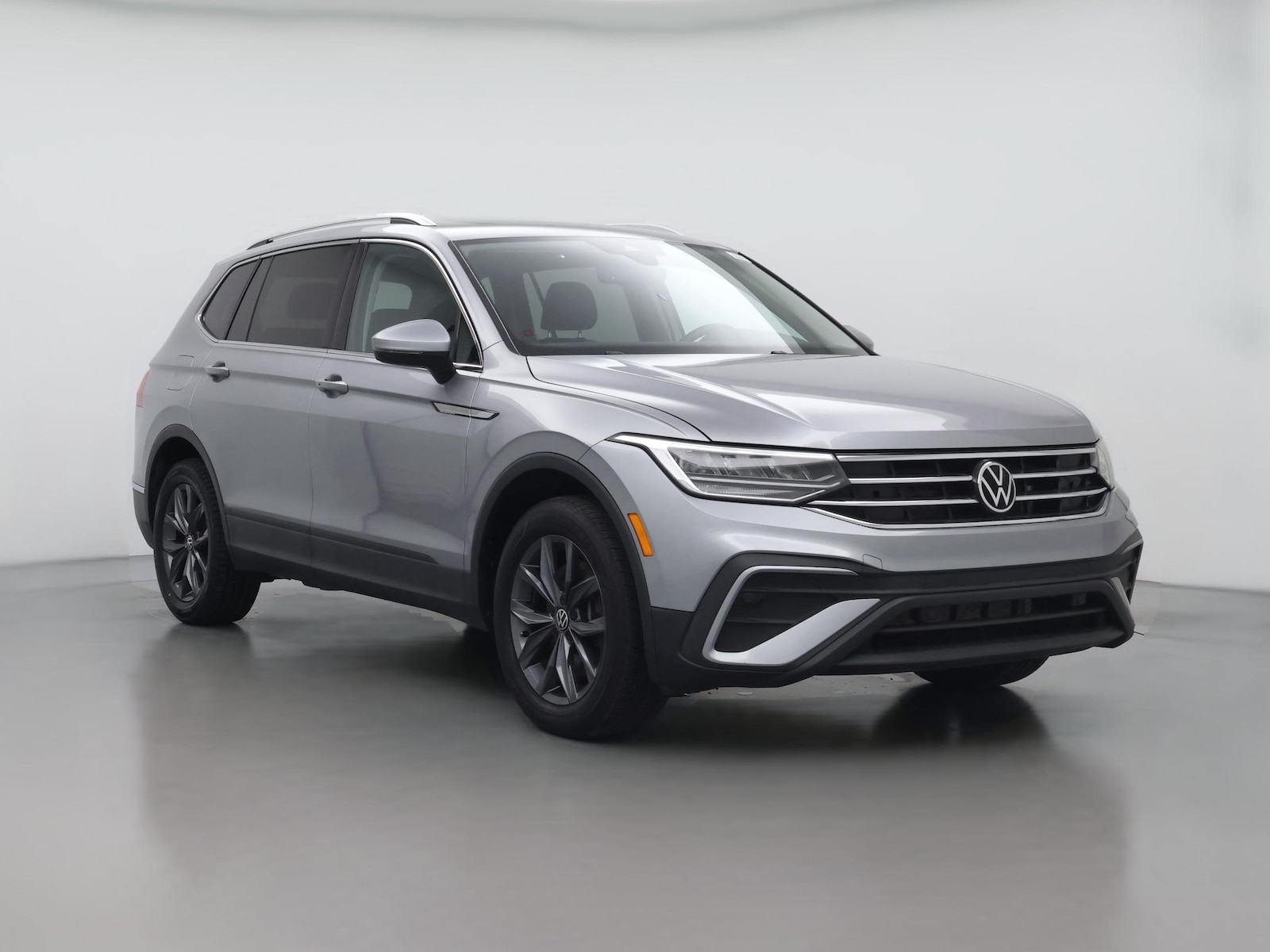 2022 Volkswagen Tiguan SE - Photo 1