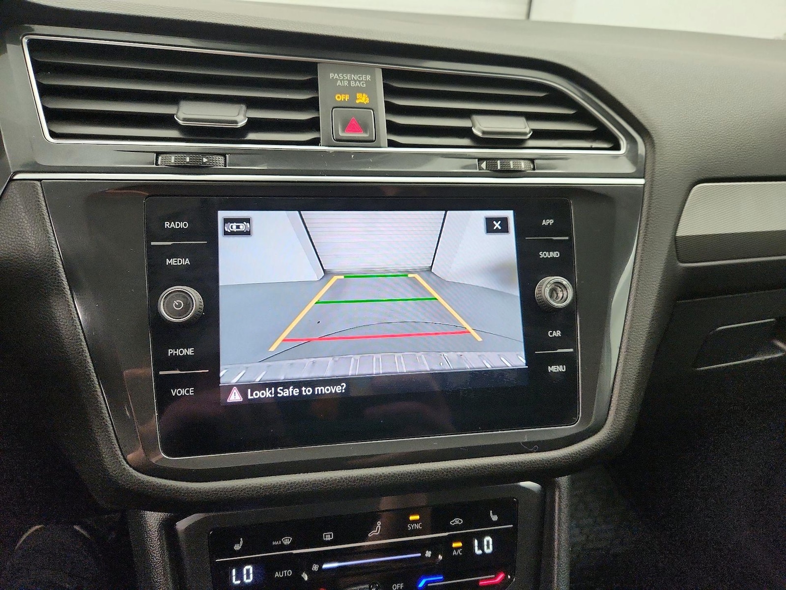 2022 Volkswagen Tiguan SE - Photo 15