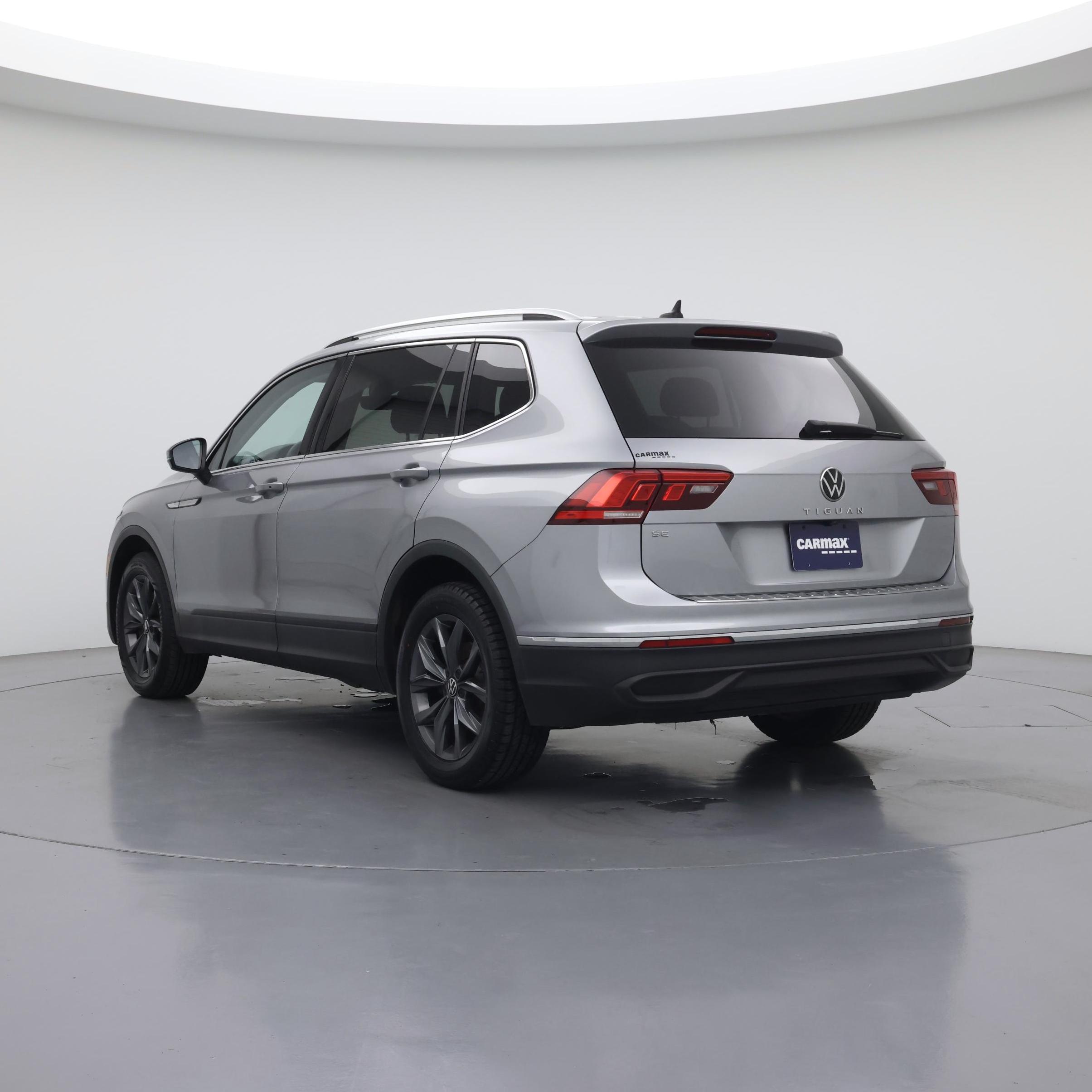 Thumbnail: 2022 Volkswagen Tiguan - 2