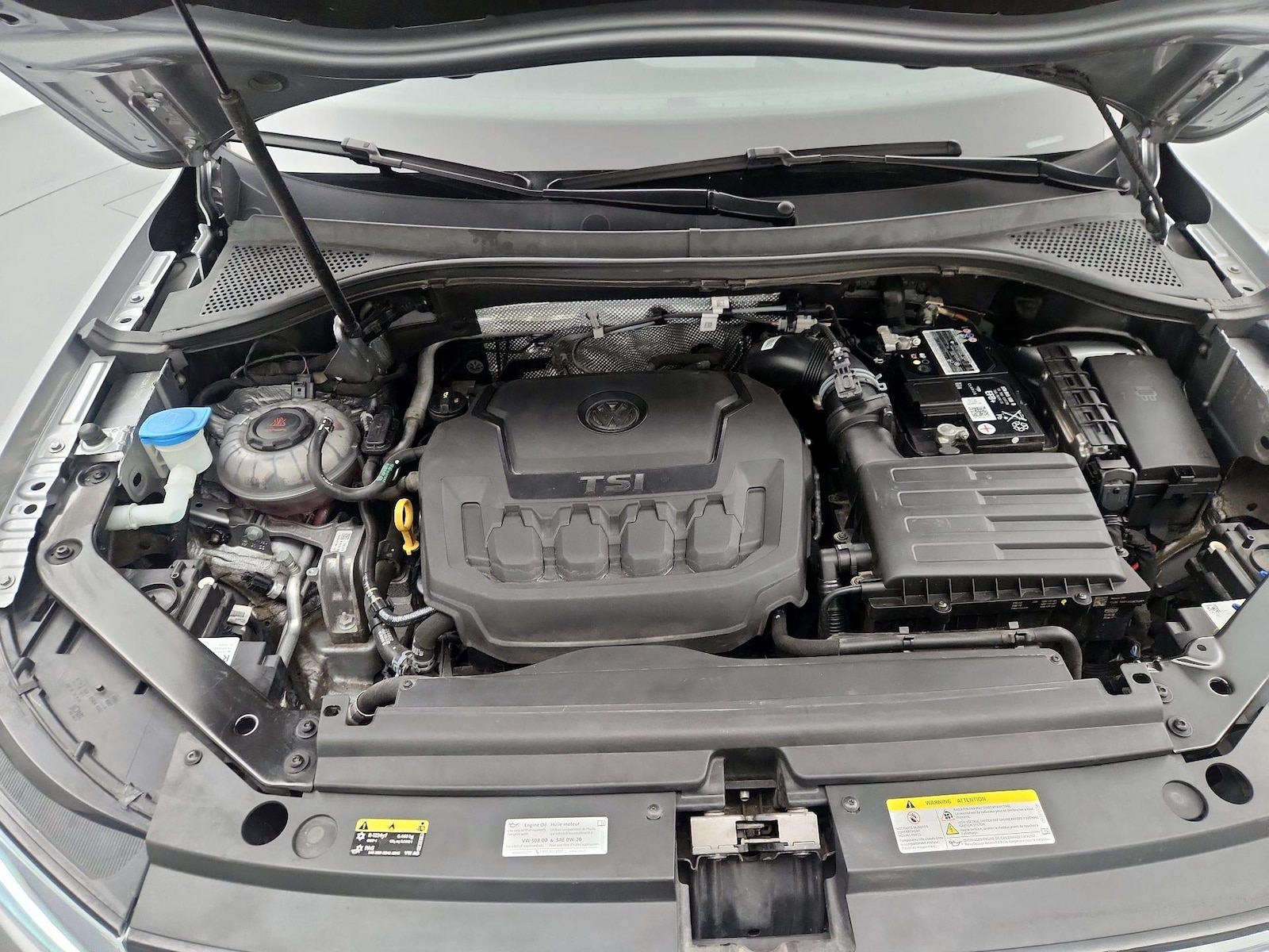 2022 Volkswagen Tiguan SE - Photo 23