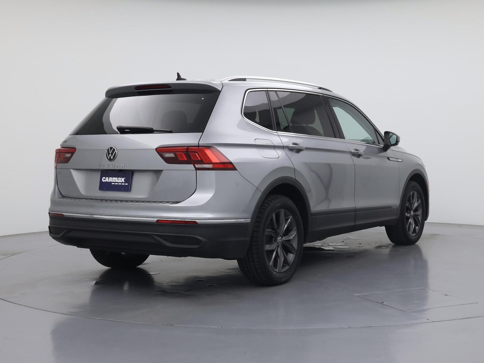 2022 Volkswagen Tiguan SE - Photo 9