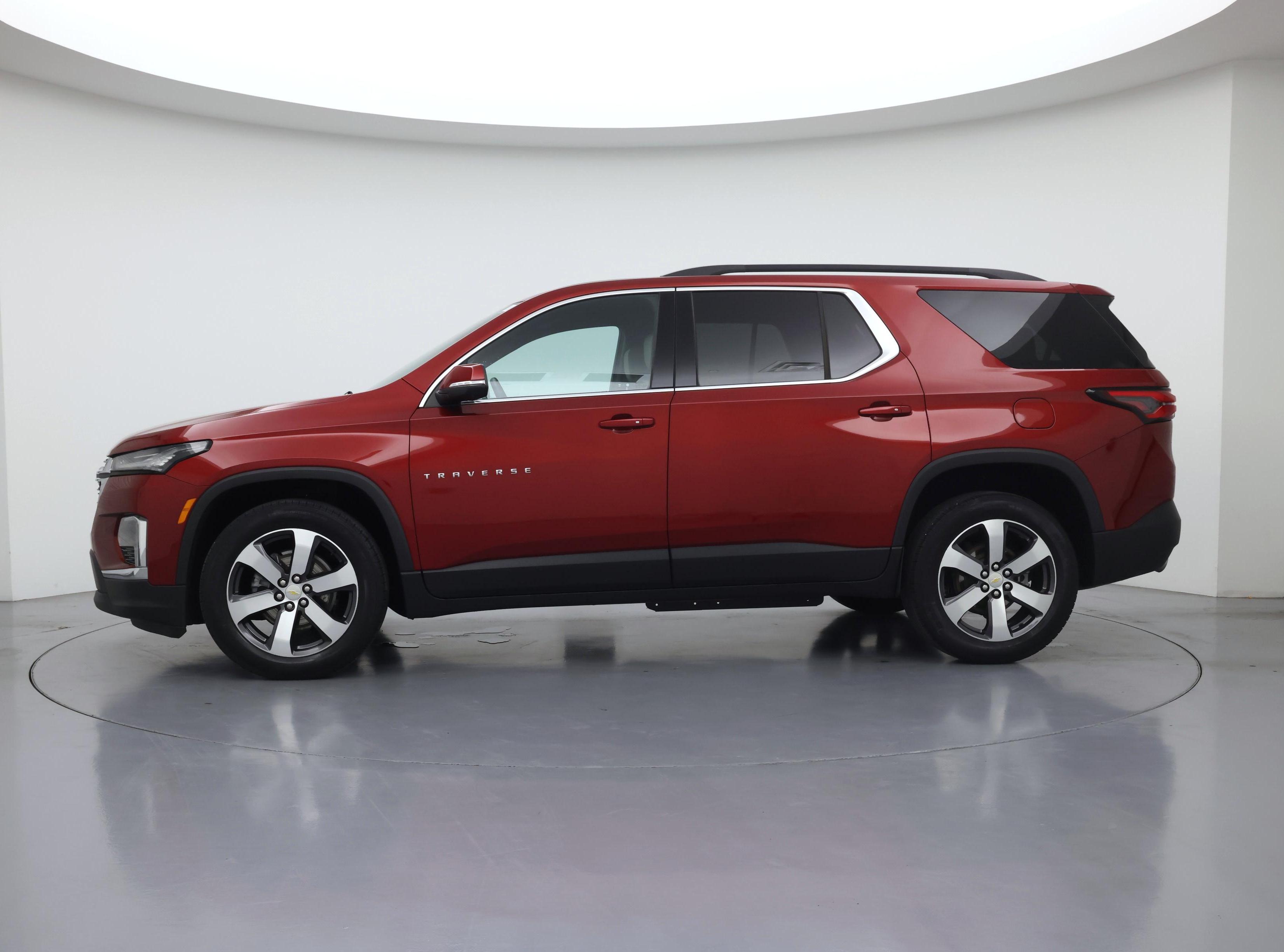 Thumbnail: 2023 Chevrolet Traverse - 3