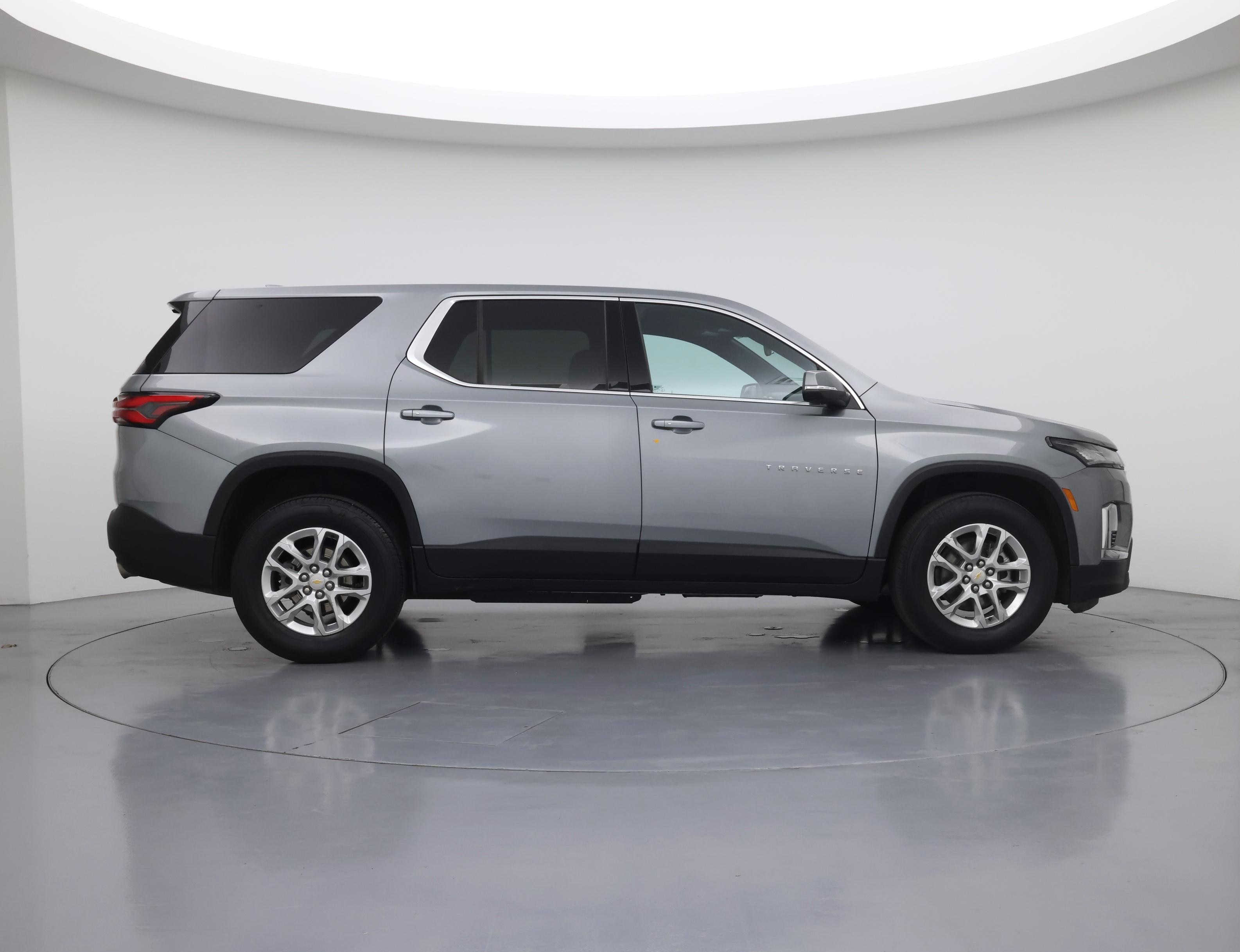Thumbnail: 2023 Chevrolet Traverse - 7