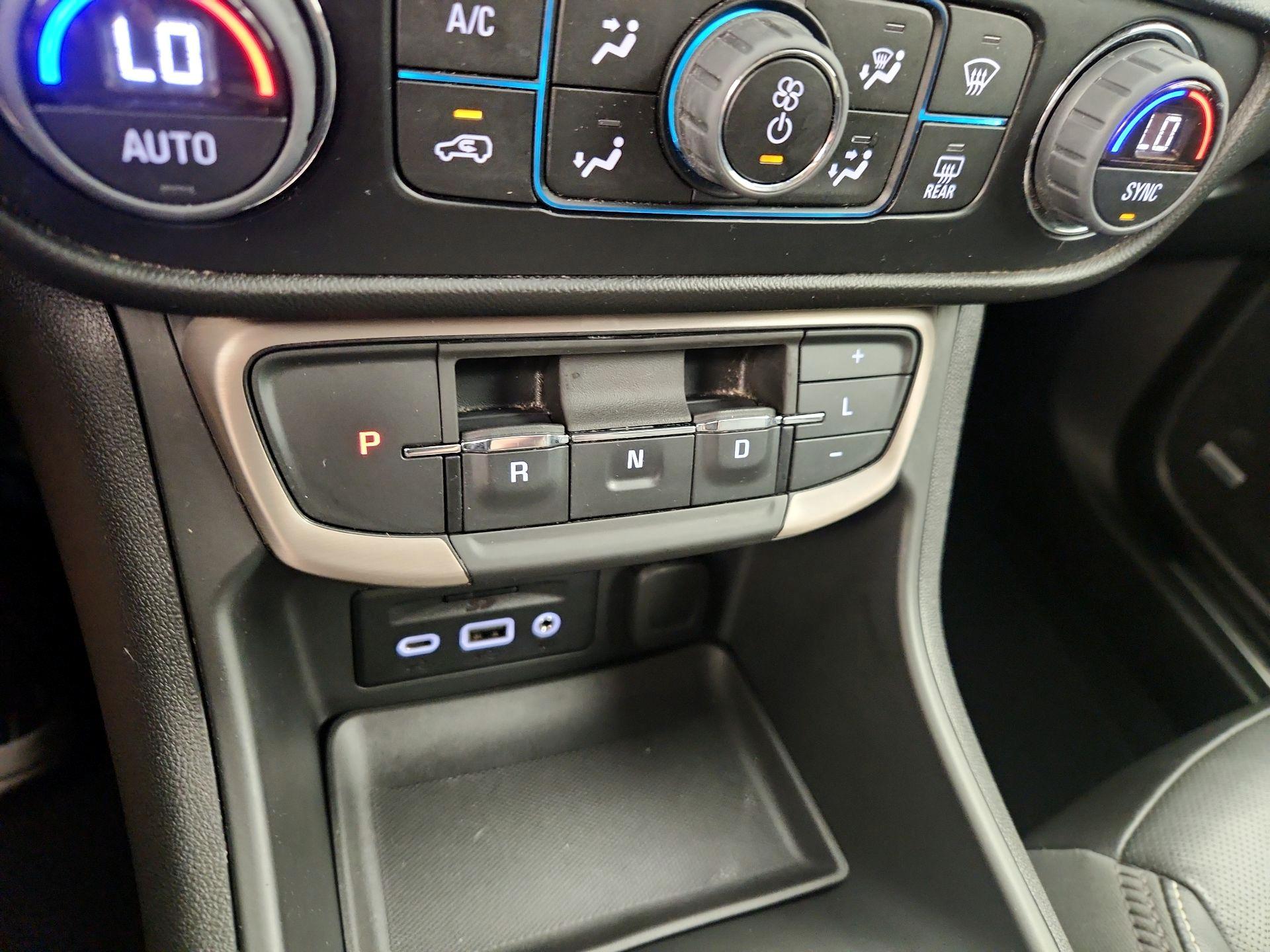 Thumbnail: 2023 GMC Terrain - 17