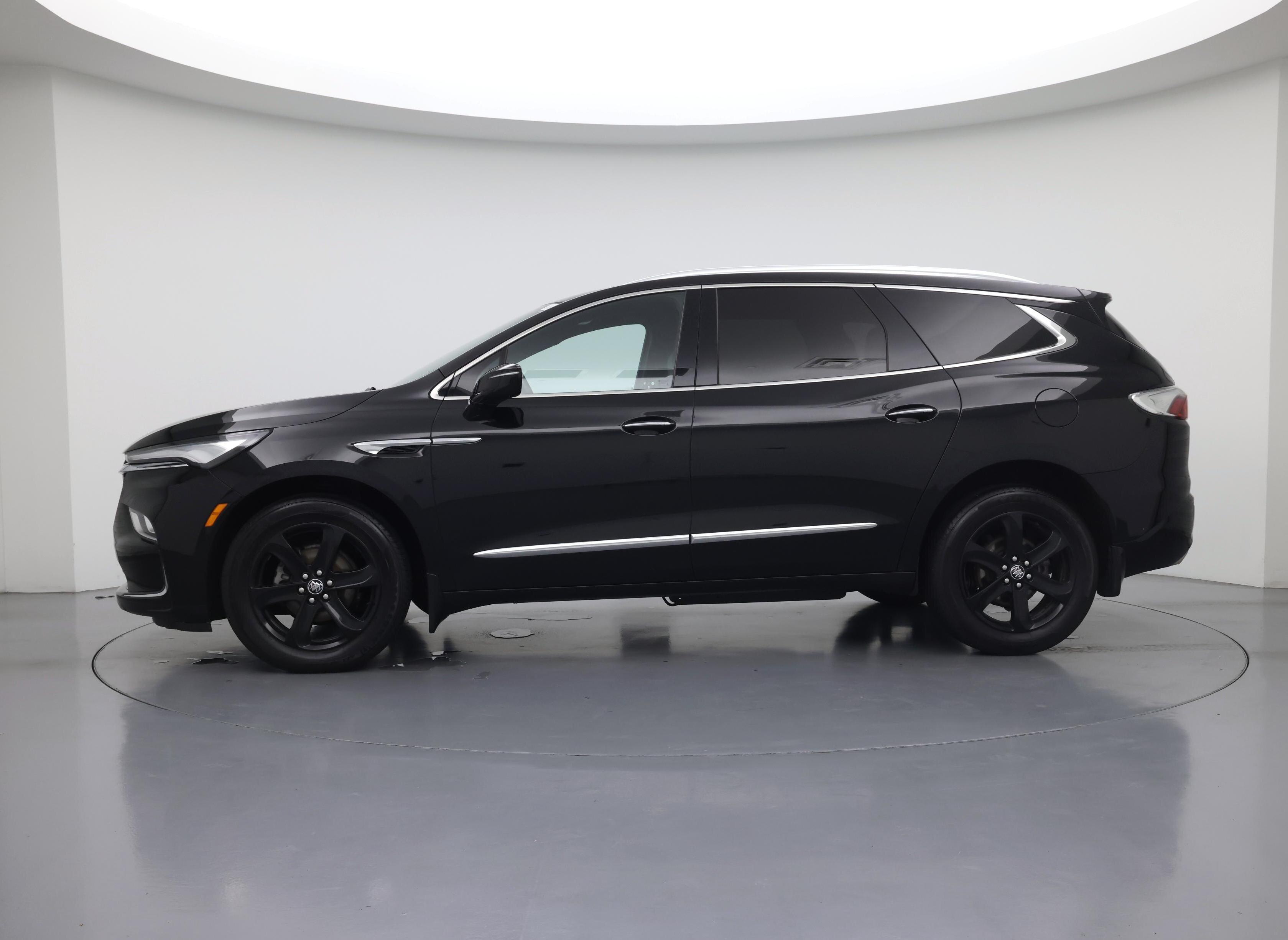 Thumbnail: 2023 Buick Enclave - 3