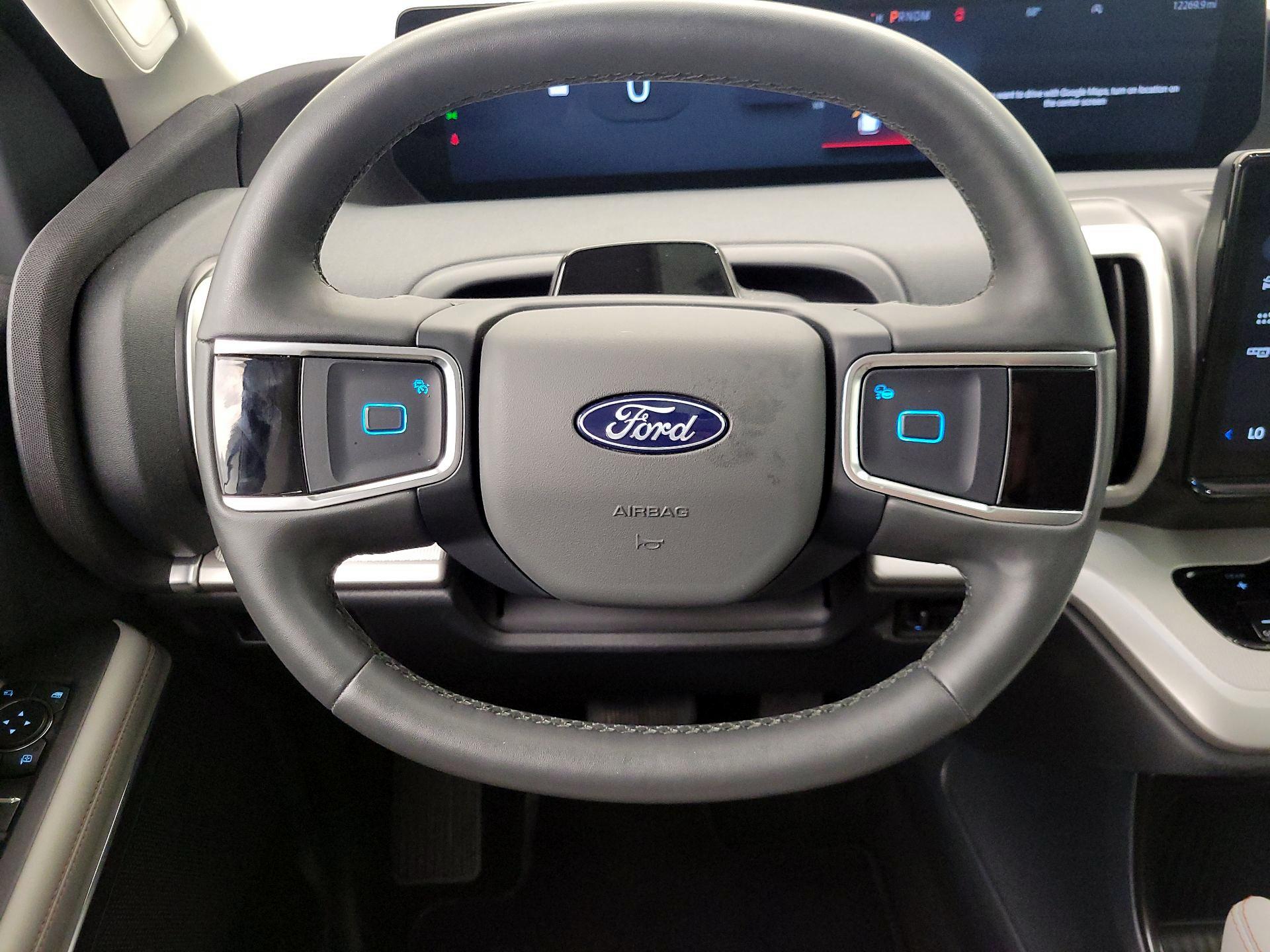 Thumbnail: 2025 Ford Expedition - 10