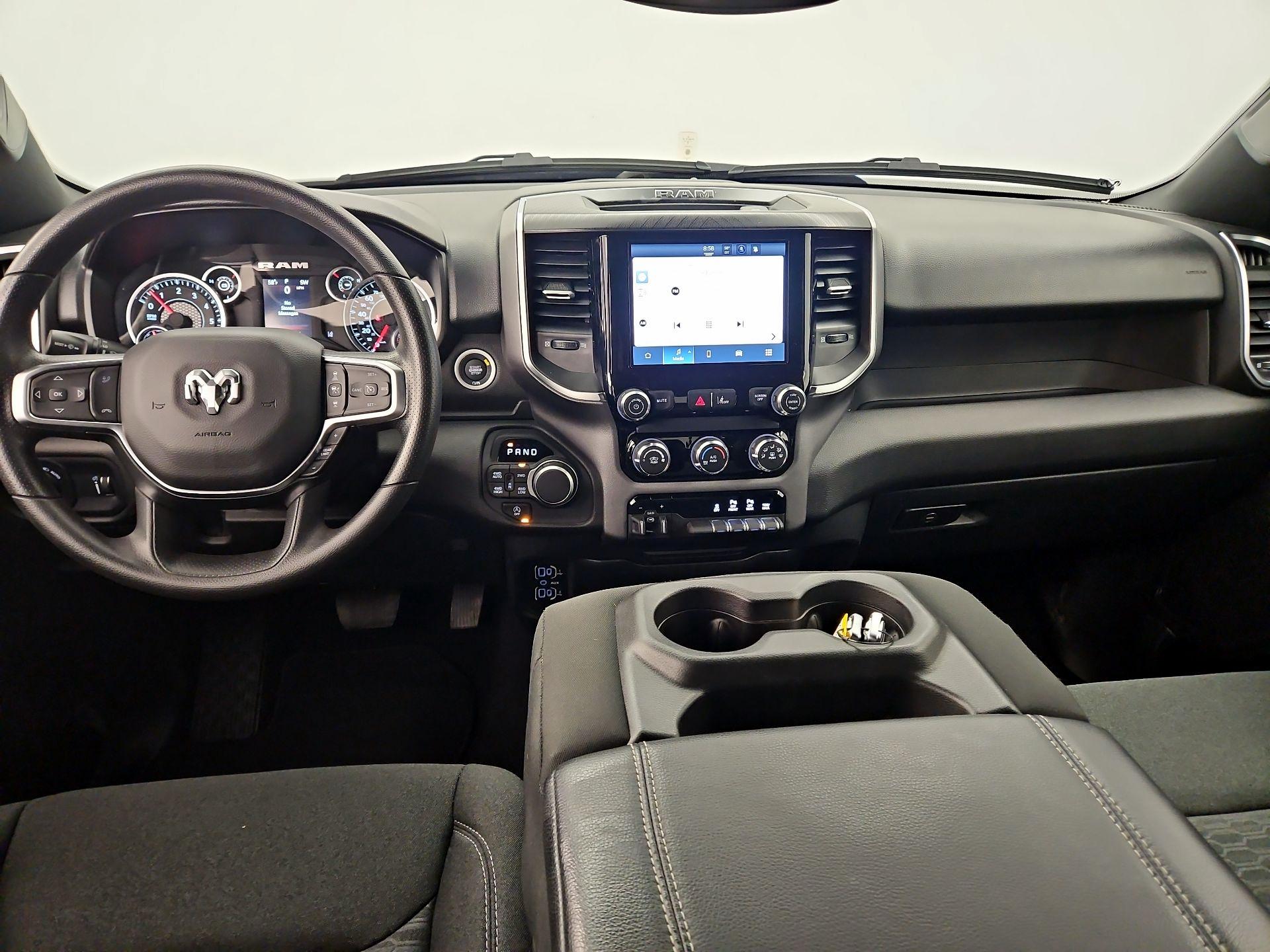 Thumbnail: 2025 RAM 1500 - 9