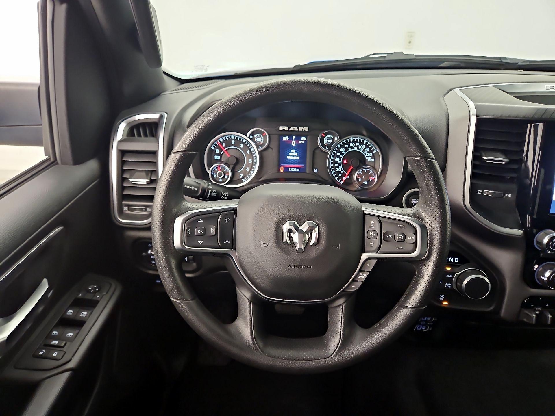 Thumbnail: 2025 RAM 1500 - 10