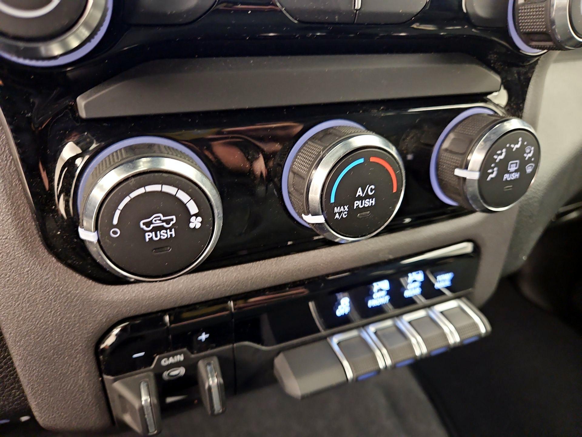 Thumbnail: 2025 RAM 1500 - 16