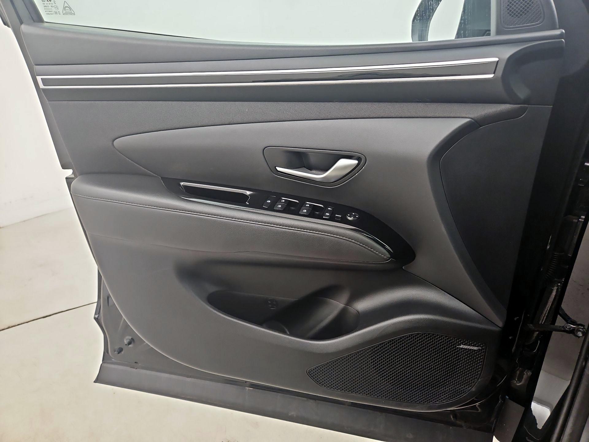 Thumbnail: 2022 Hyundai Tucson - 12