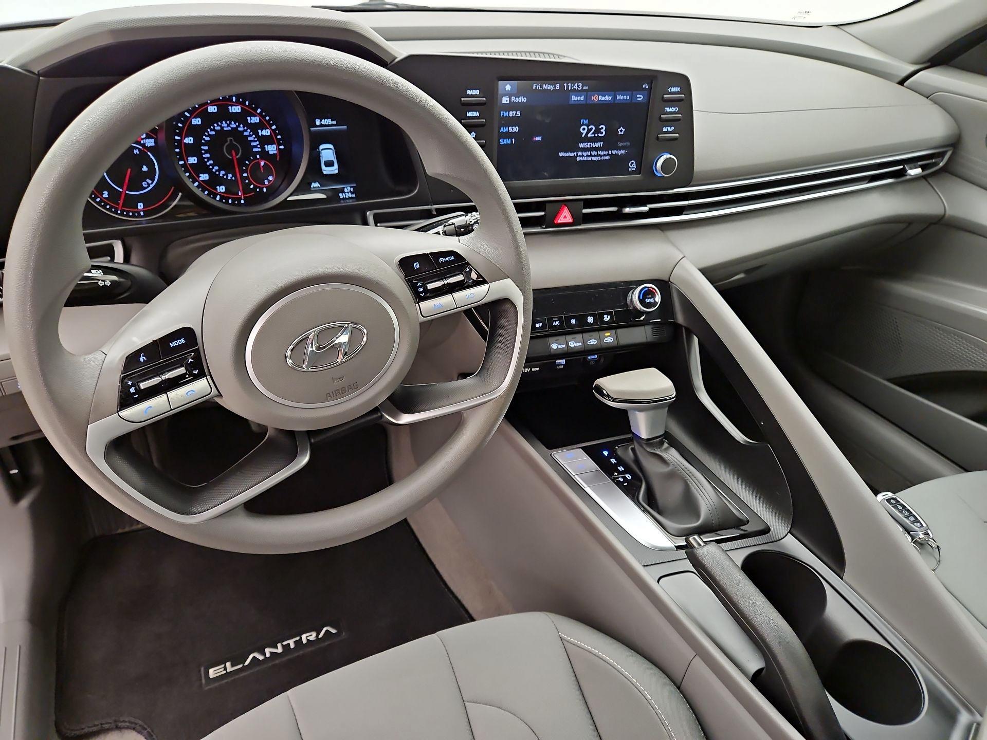 Thumbnail: 2023 Hyundai Elantra - 9