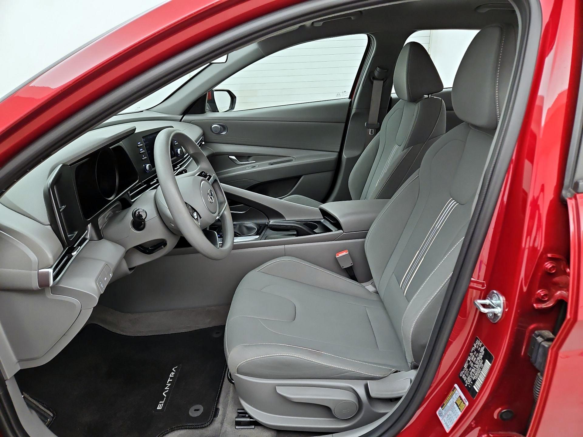 Thumbnail: 2023 Hyundai Elantra - 11