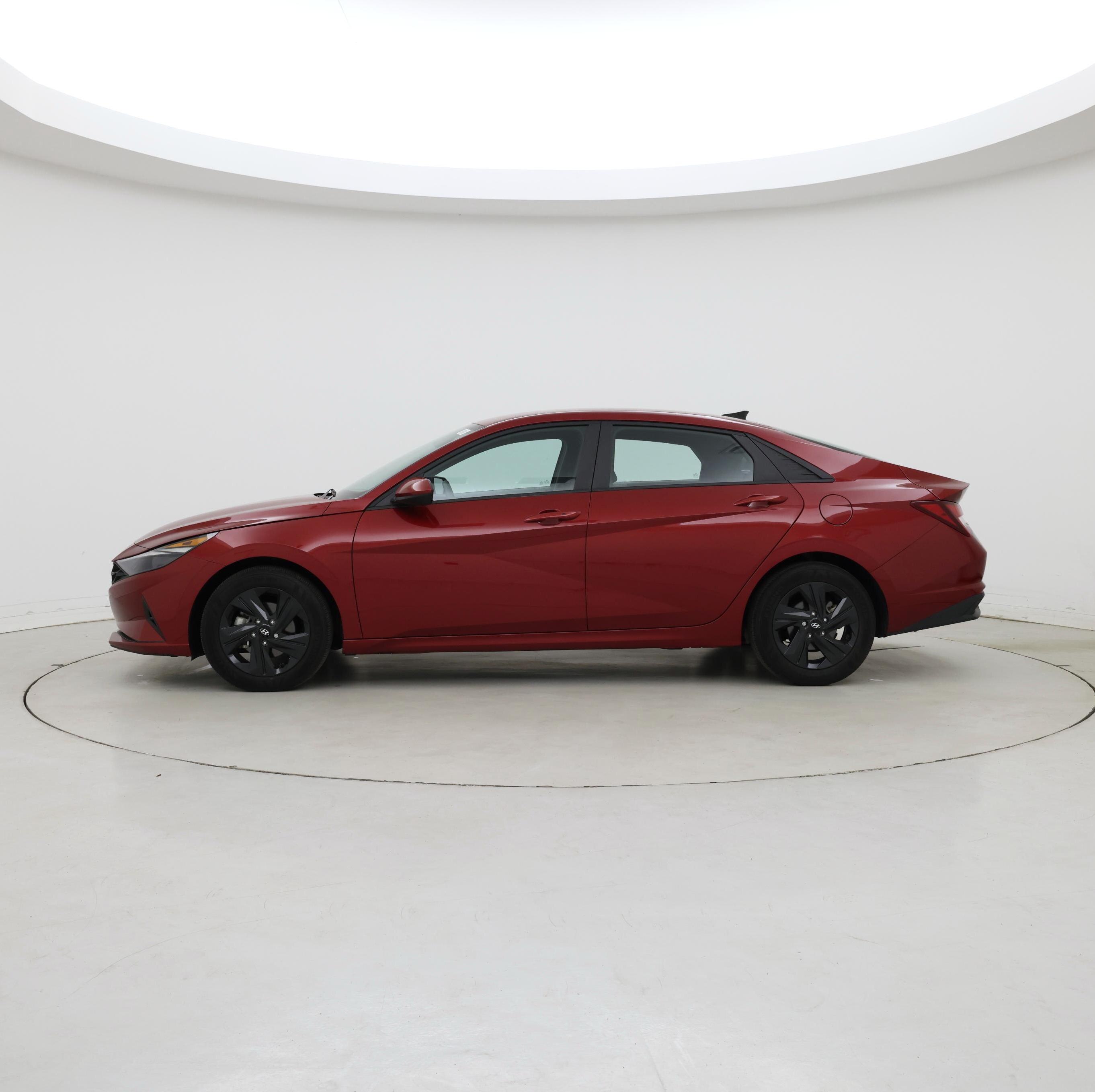 Thumbnail: 2023 Hyundai Elantra - 3