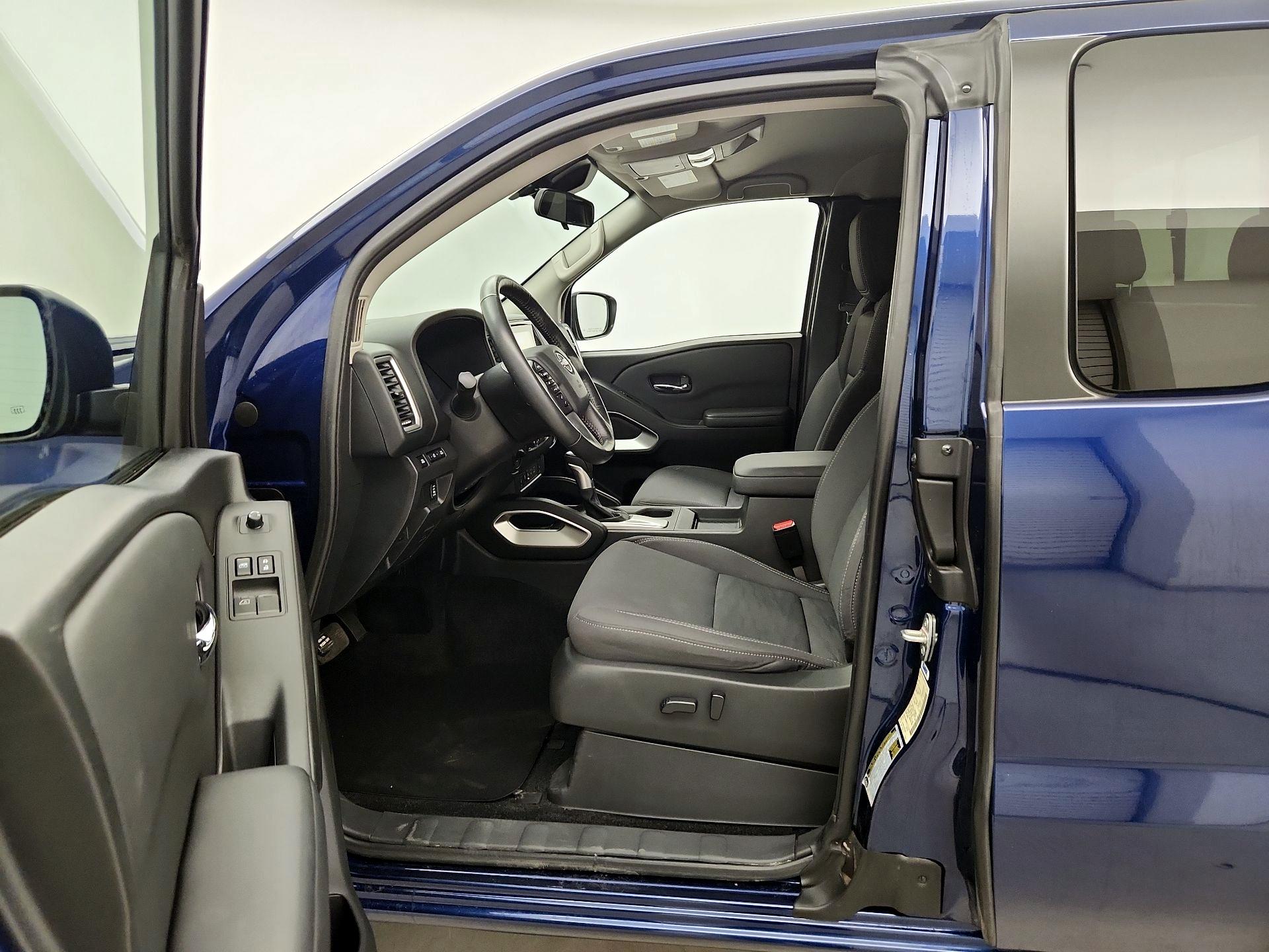 Thumbnail: 2022 Nissan Frontier - 11