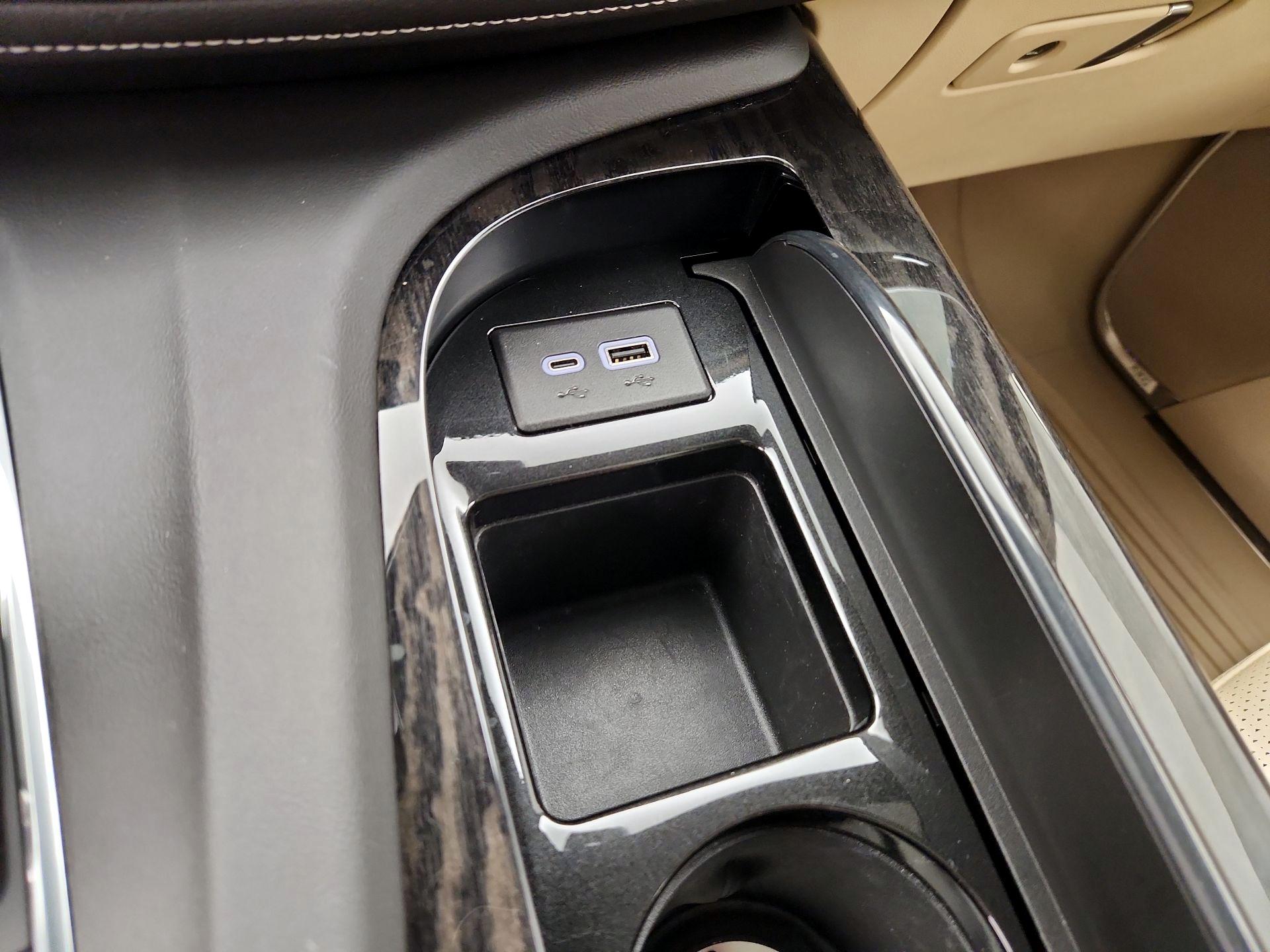 Thumbnail: 2024 Cadillac Escalade - 19