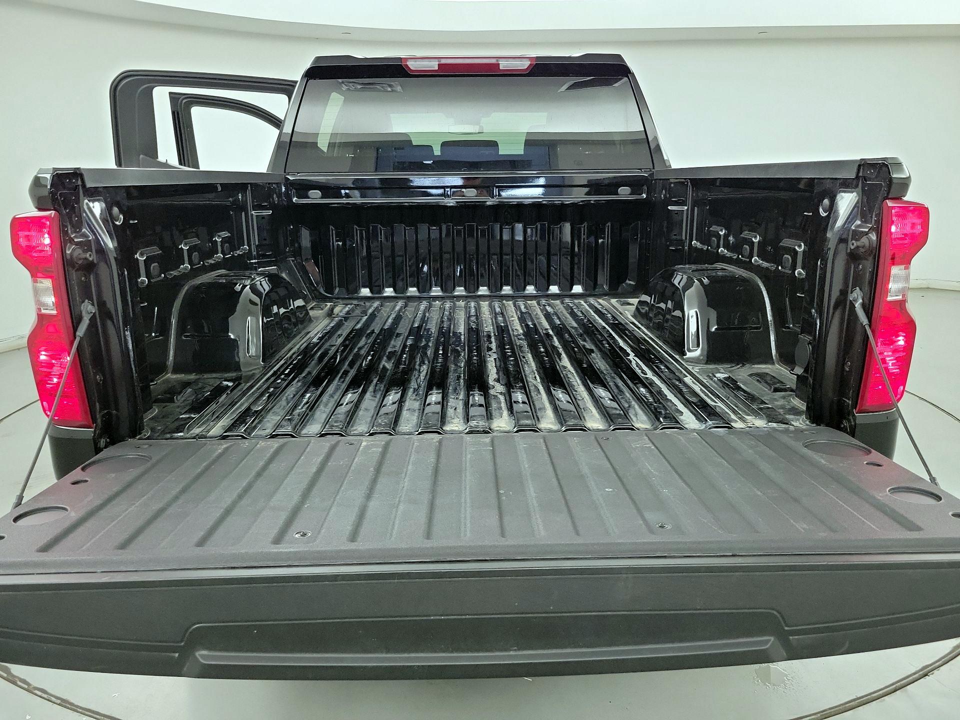 Thumbnail: 2025 Chevrolet Silverado 1500 - 20