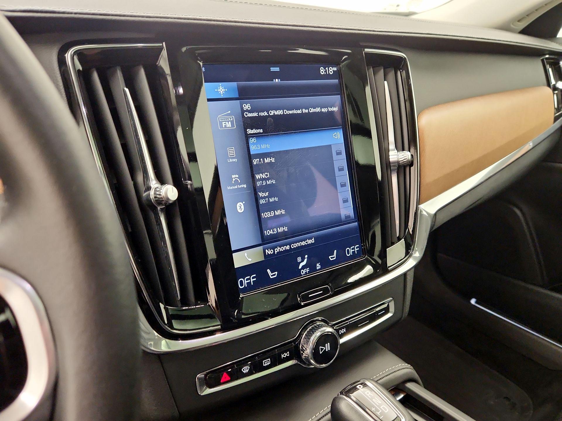Thumbnail: 2018 Volvo S90 - 16
