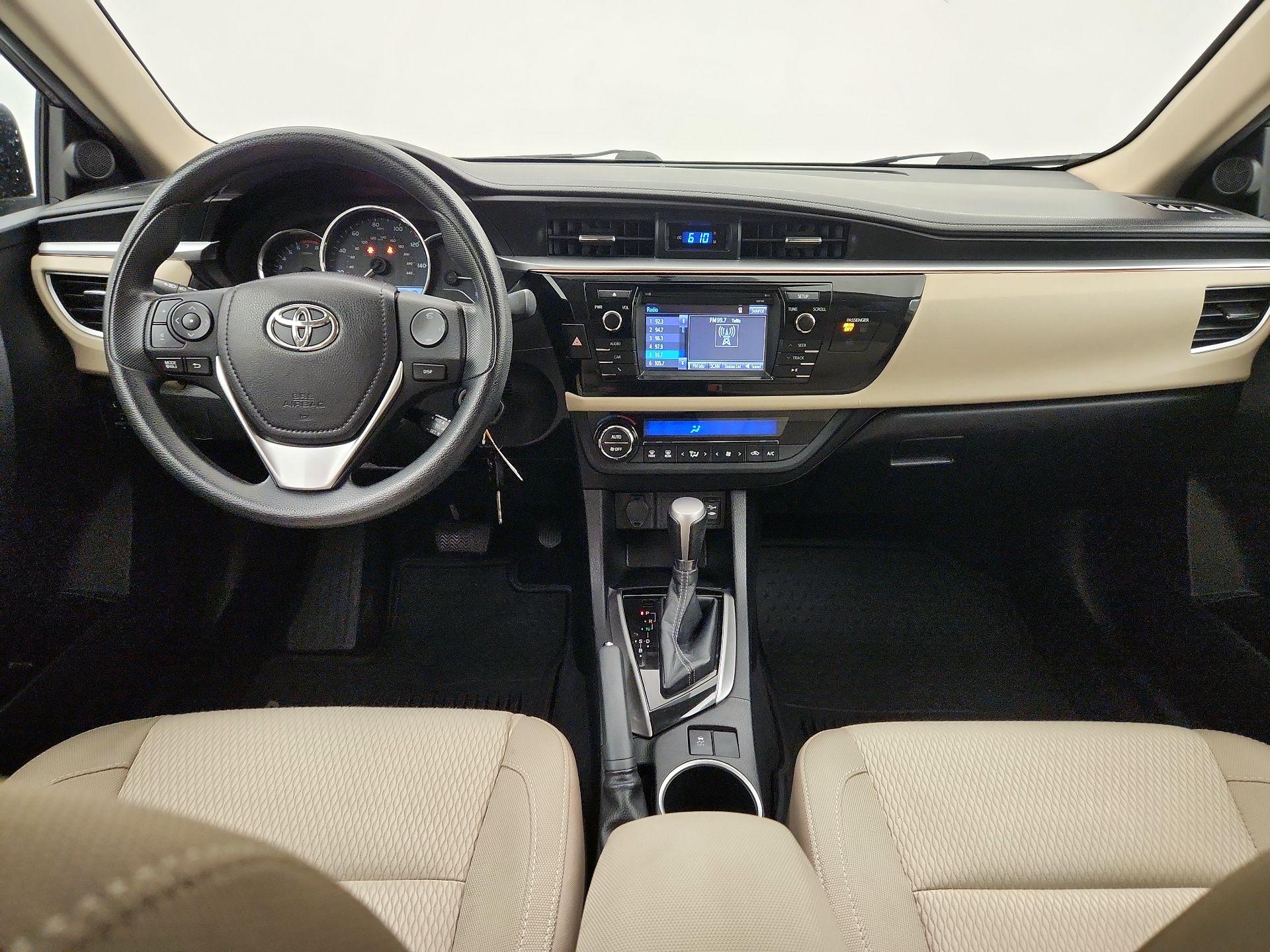 Thumbnail: 2015 Toyota Corolla - 9