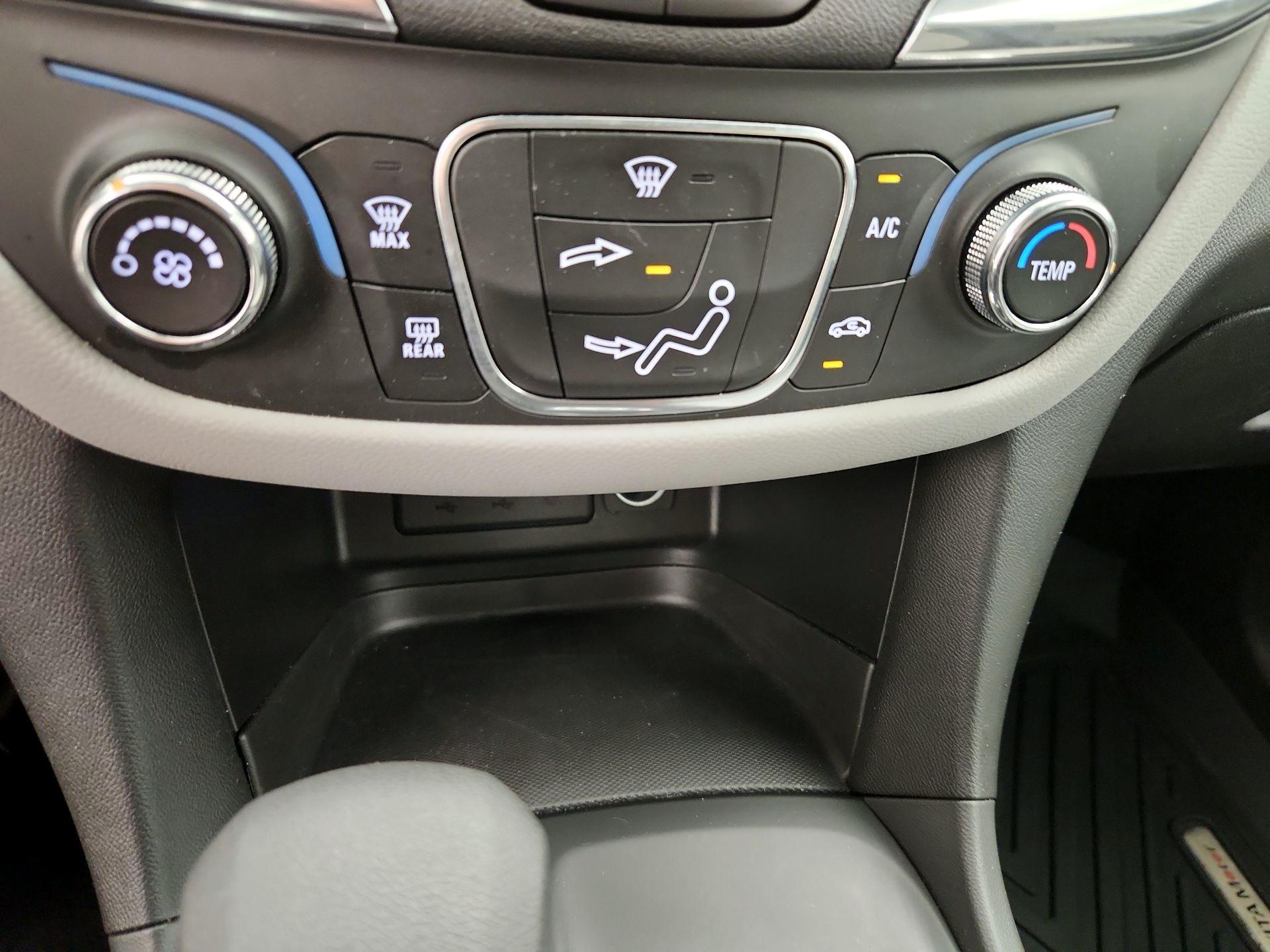 Thumbnail: 2023 Chevrolet Equinox - 16