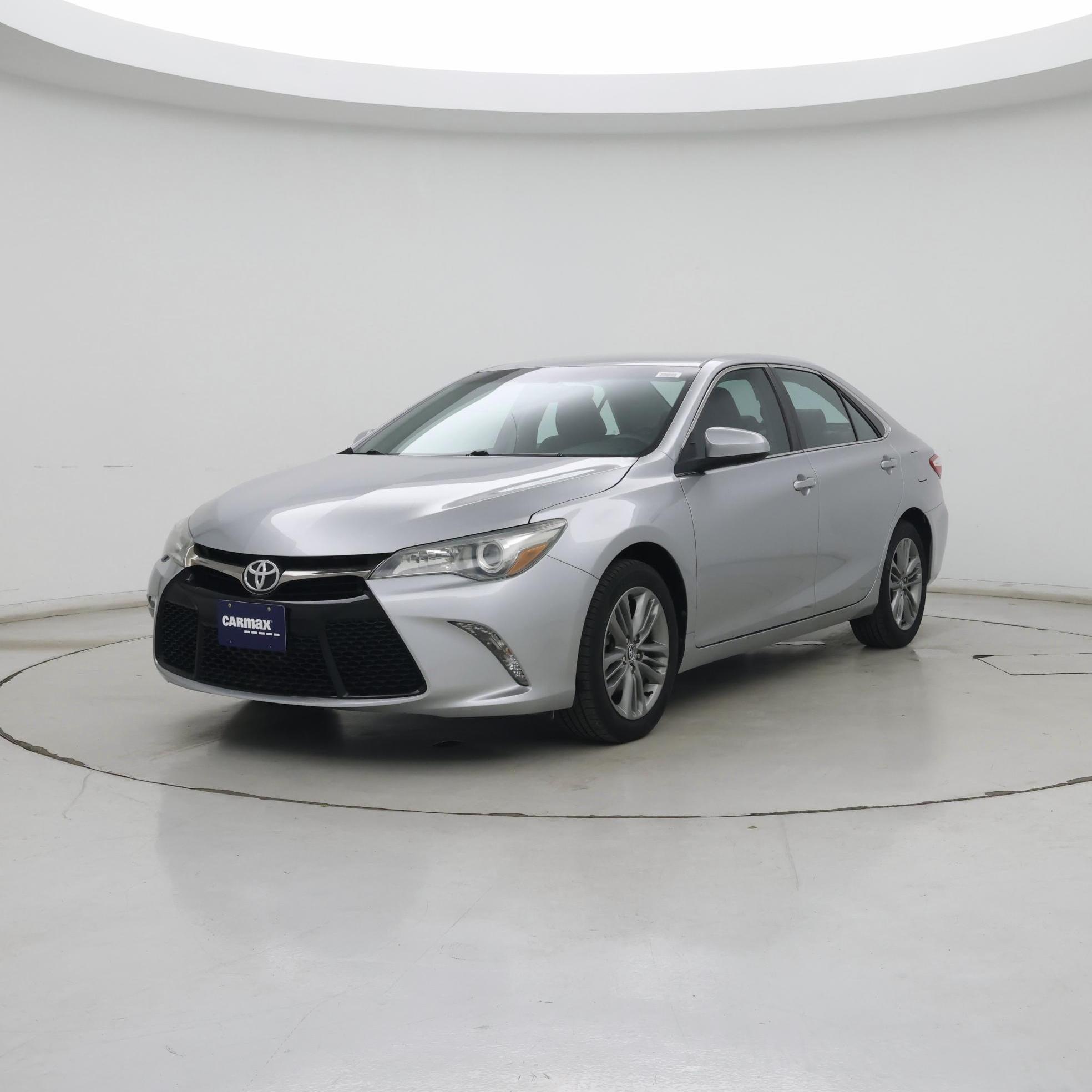Thumbnail: 2016 Toyota Camry - 4