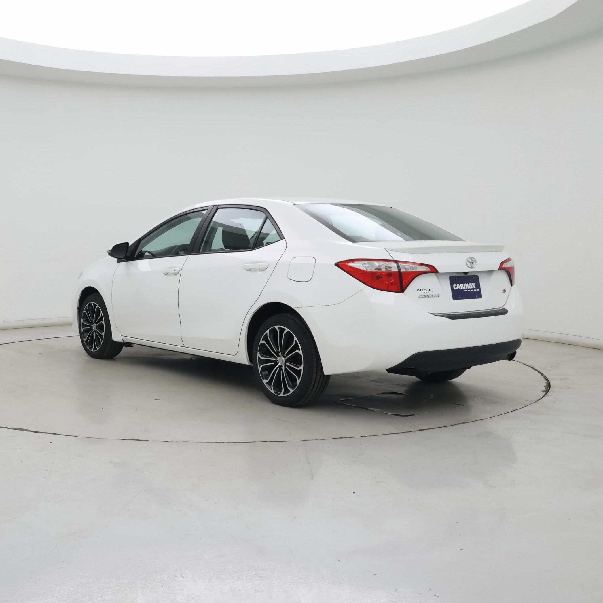 Thumbnail: 2016 Toyota Corolla - 2