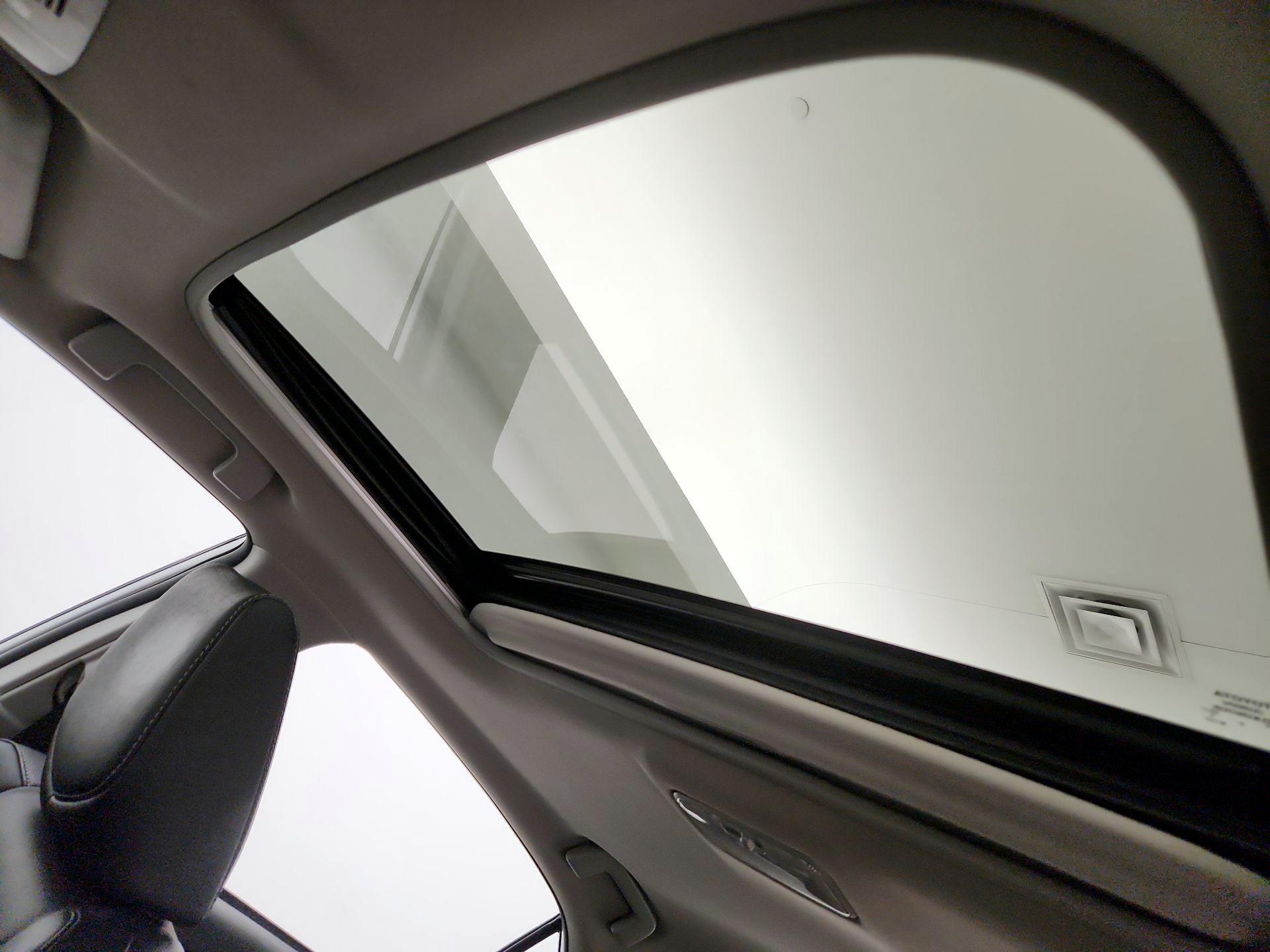 Thumbnail: 2016 Toyota Corolla - 19