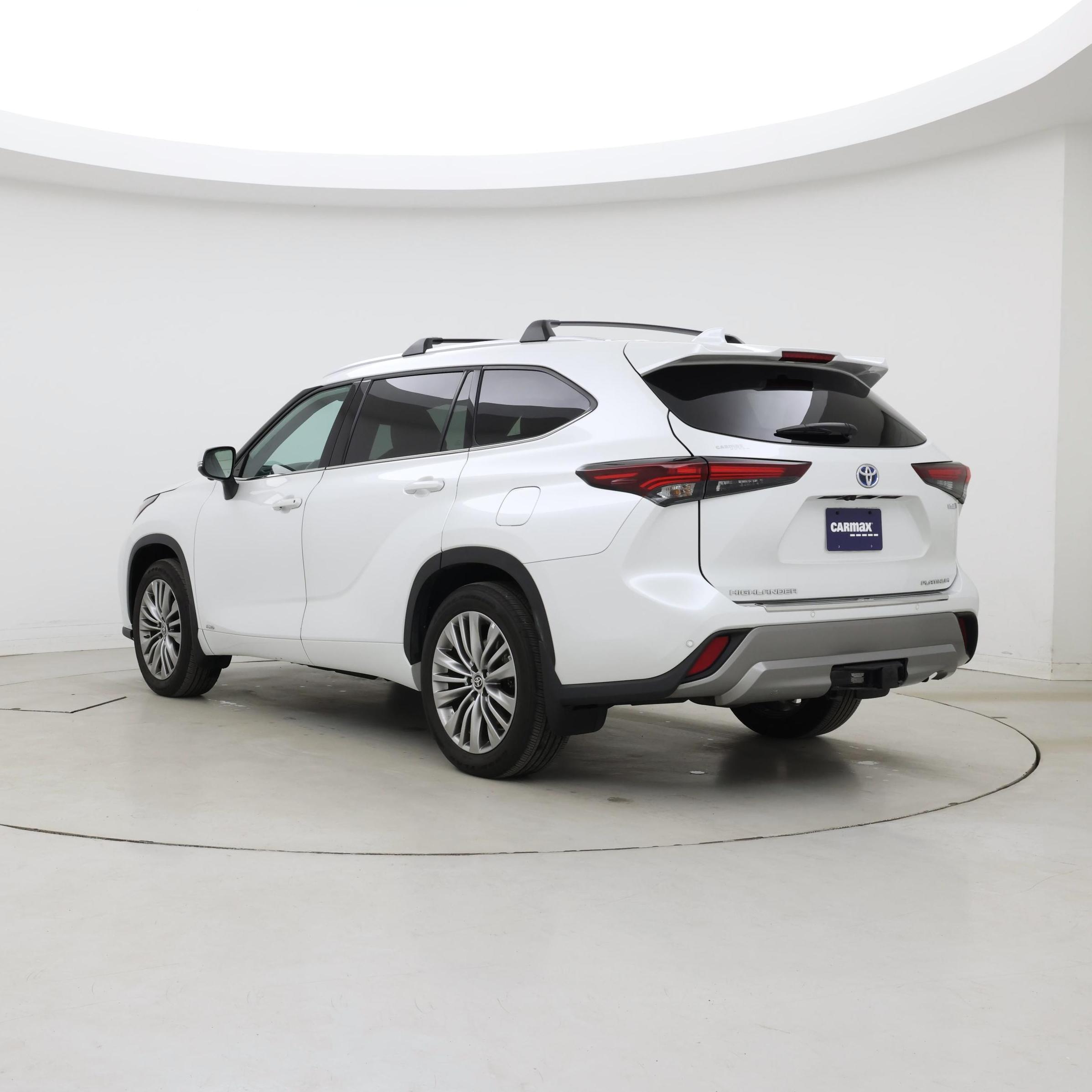 Thumbnail: 2024 Toyota Highlander - 2
