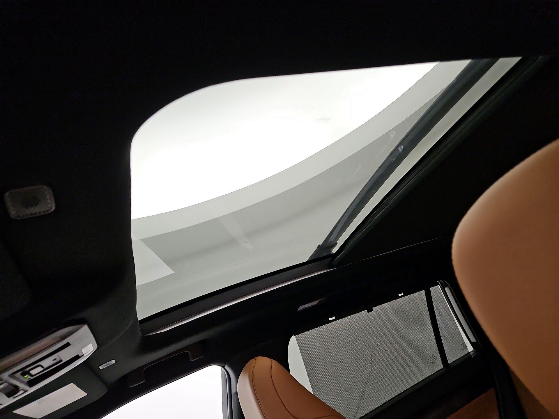 Thumbnail: 2024 Toyota Highlander - 19
