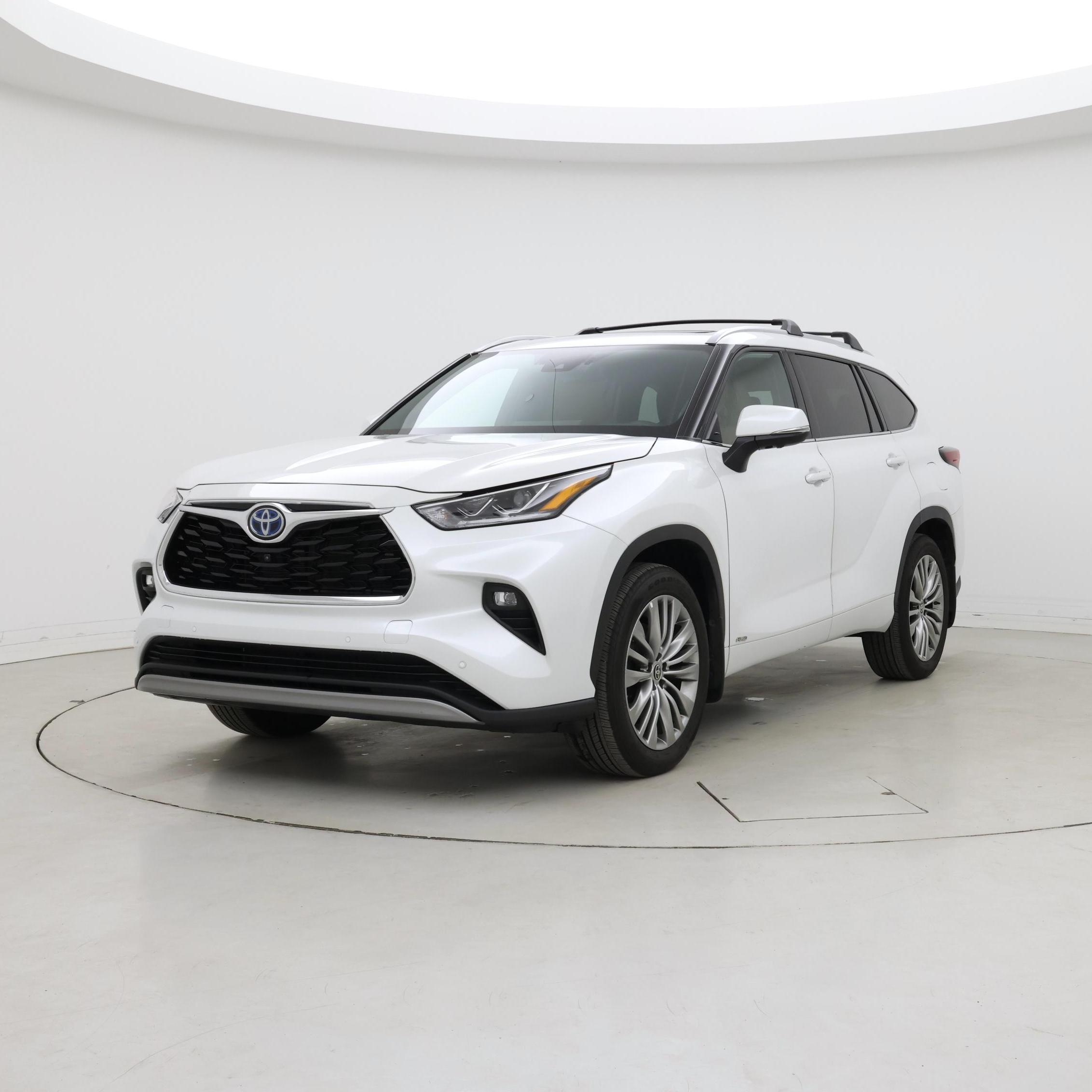 Thumbnail: 2024 Toyota Highlander - 4