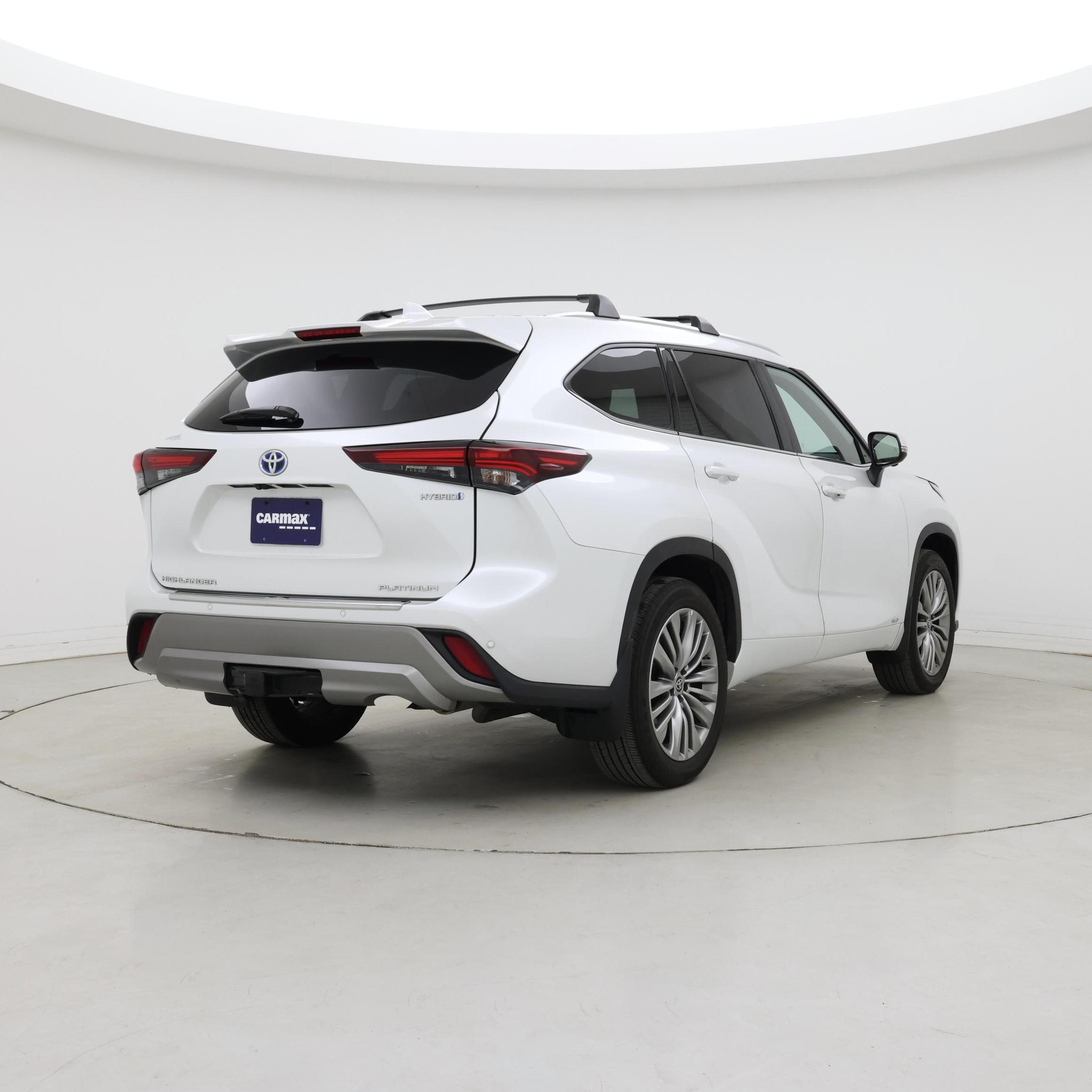 Thumbnail: 2024 Toyota Highlander - 8