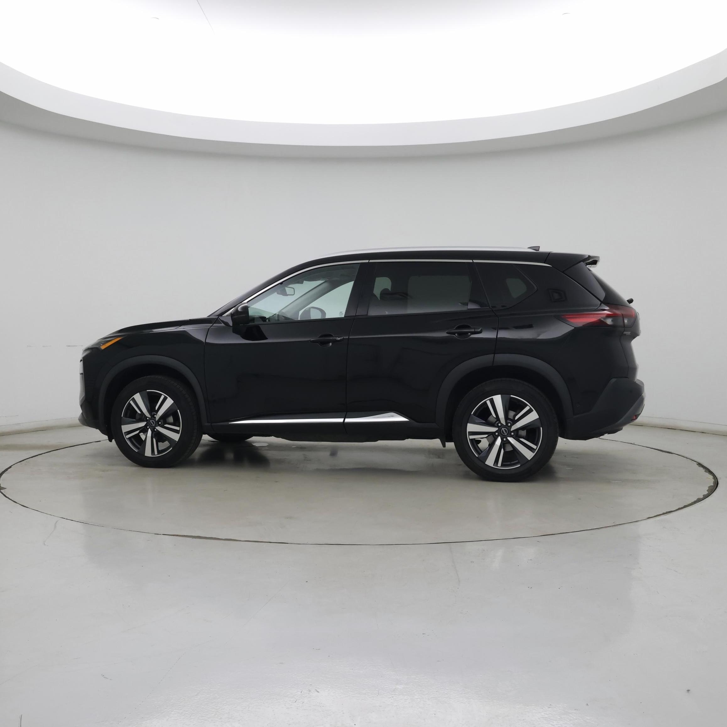 Thumbnail: 2023 Nissan Rogue - 3