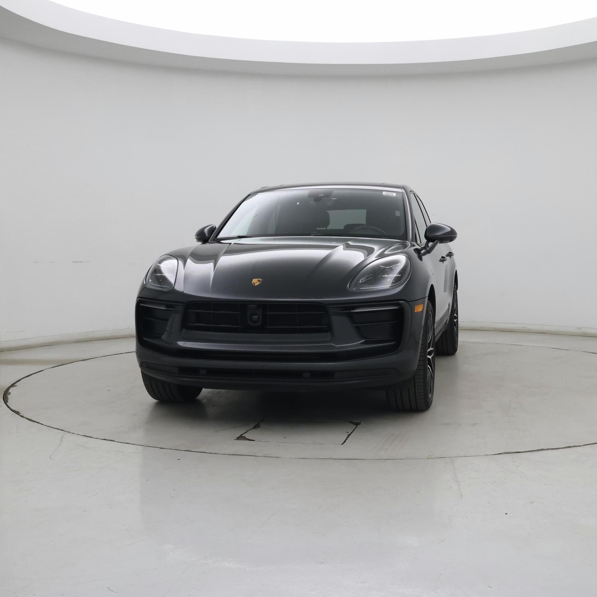 Thumbnail: 2023 Porsche Macan - 5