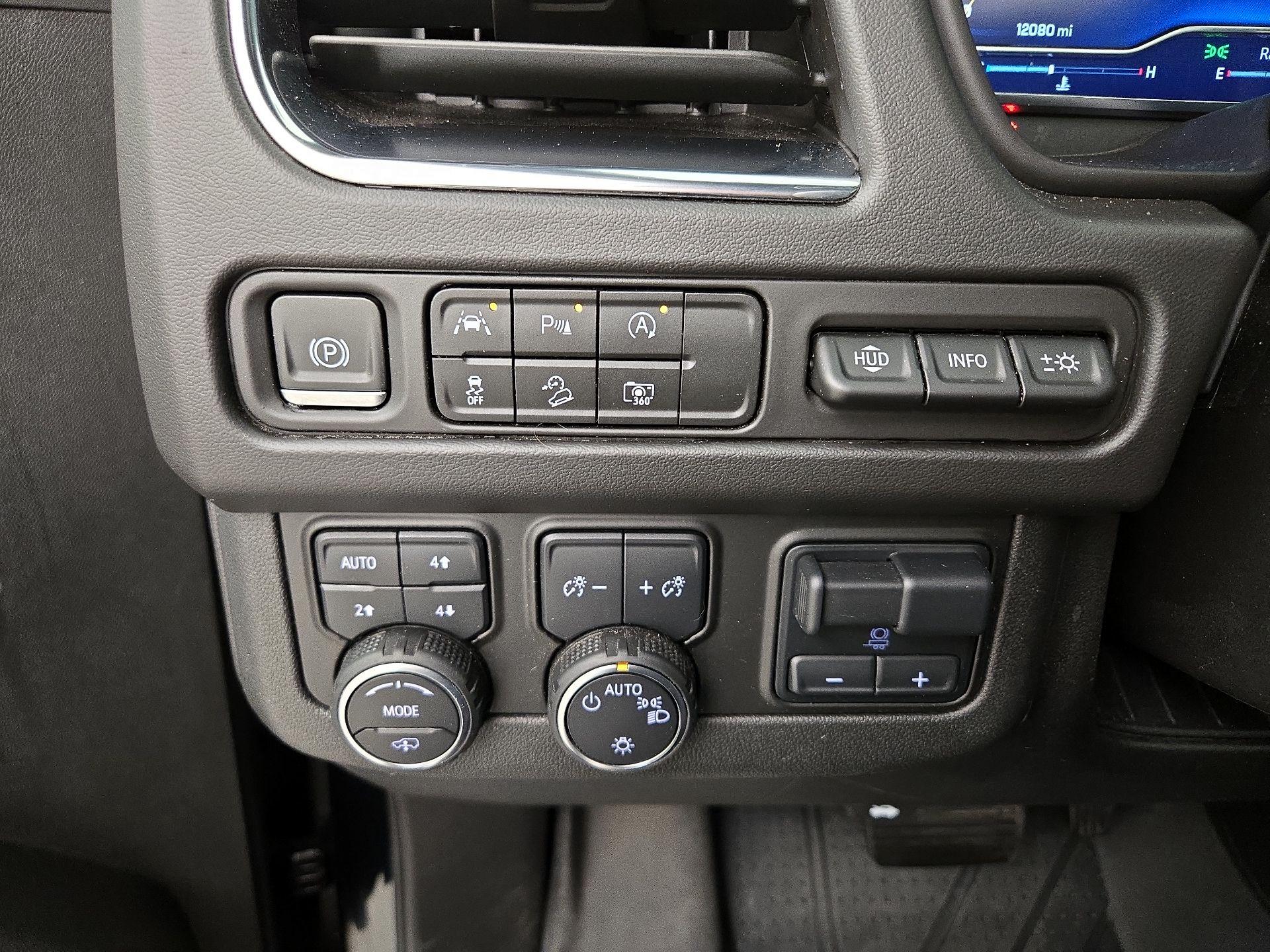 Thumbnail: 2024 Chevrolet Tahoe - 13