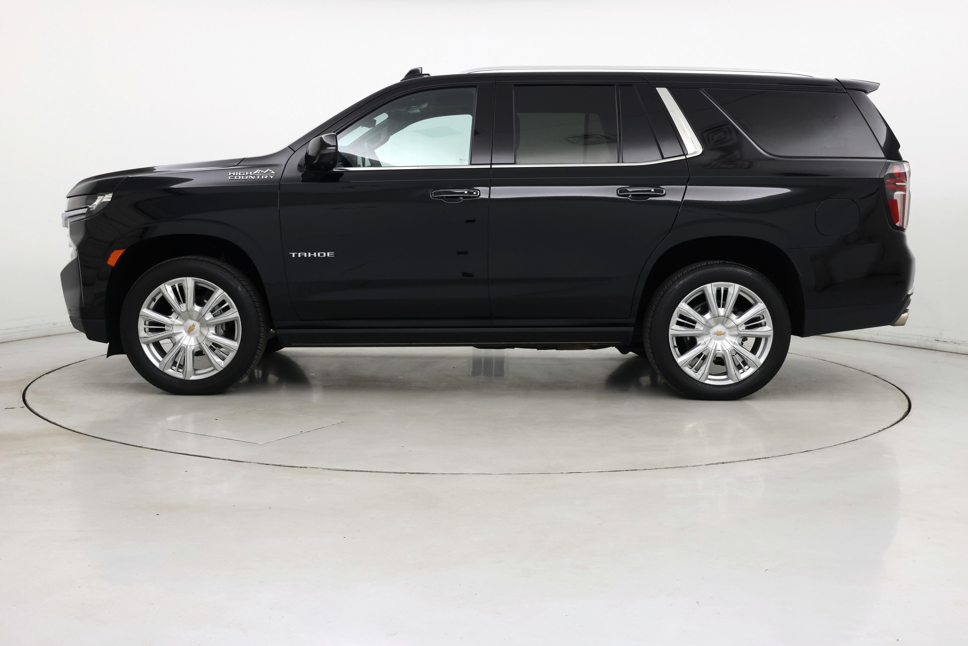 Thumbnail: 2024 Chevrolet Tahoe - 3