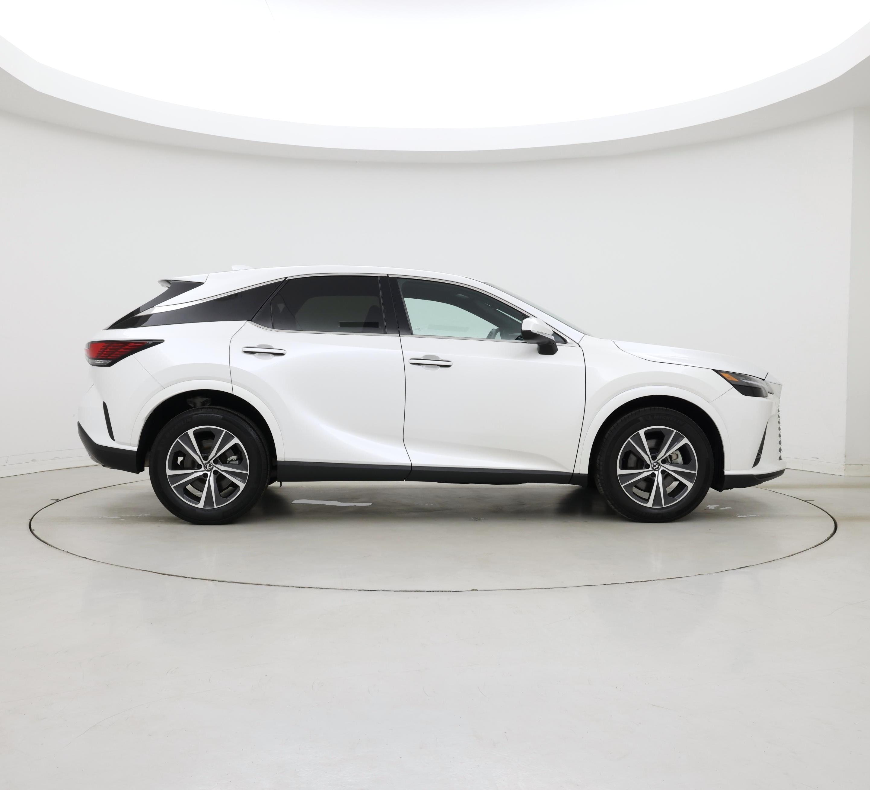 Thumbnail: 2023 Lexus RX - 7