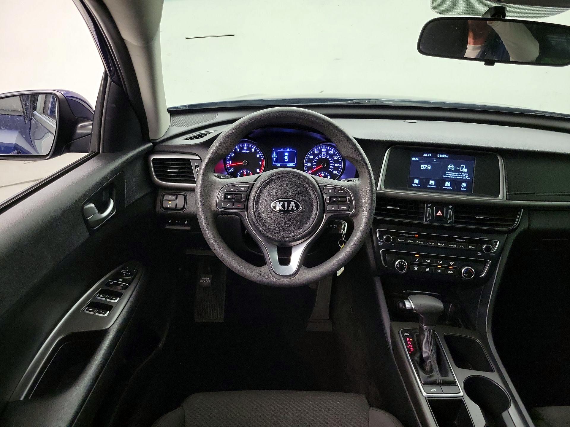 Thumbnail: 2018 Kia Optima - 10