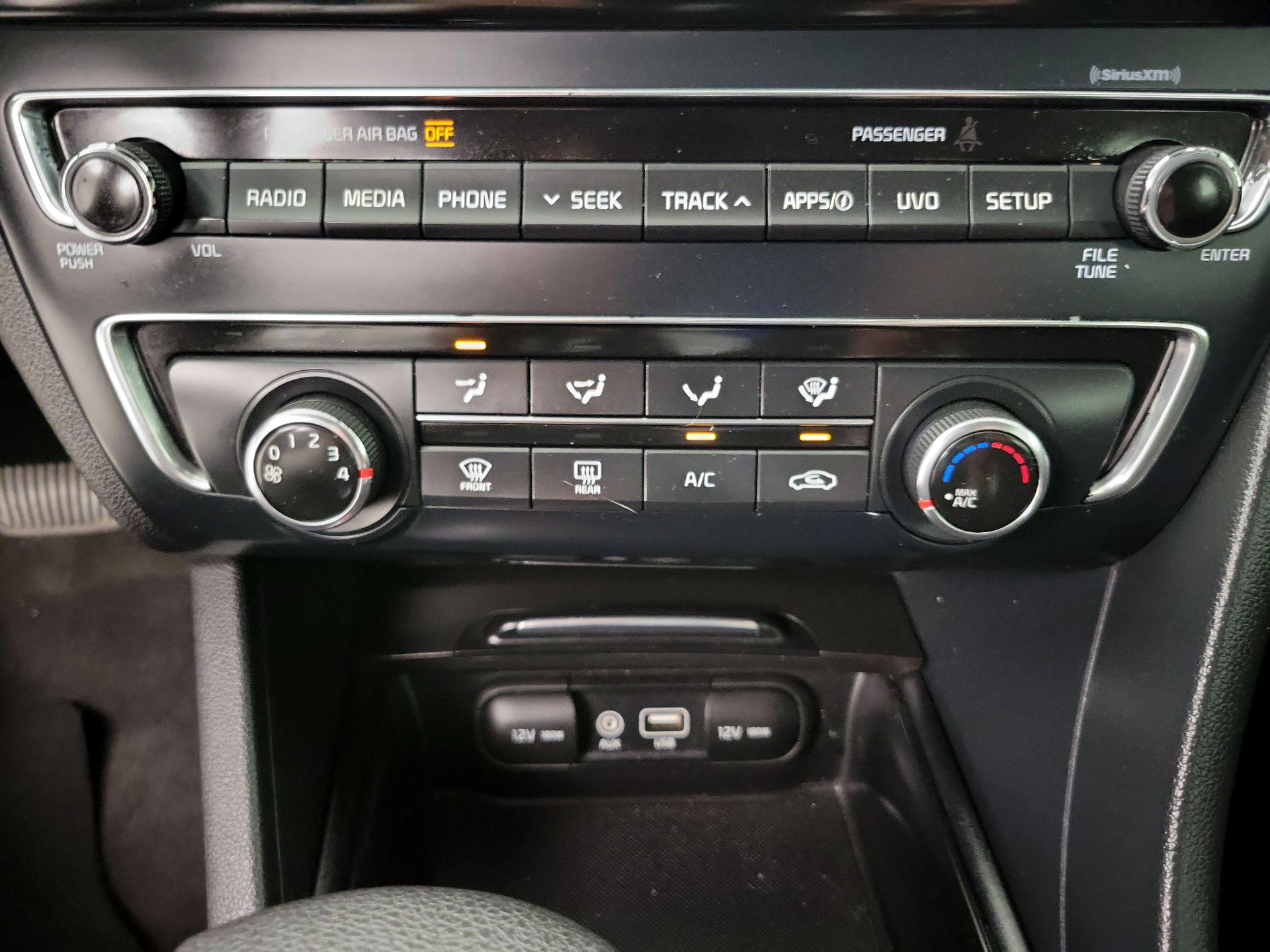 Thumbnail: 2018 Kia Optima - 16