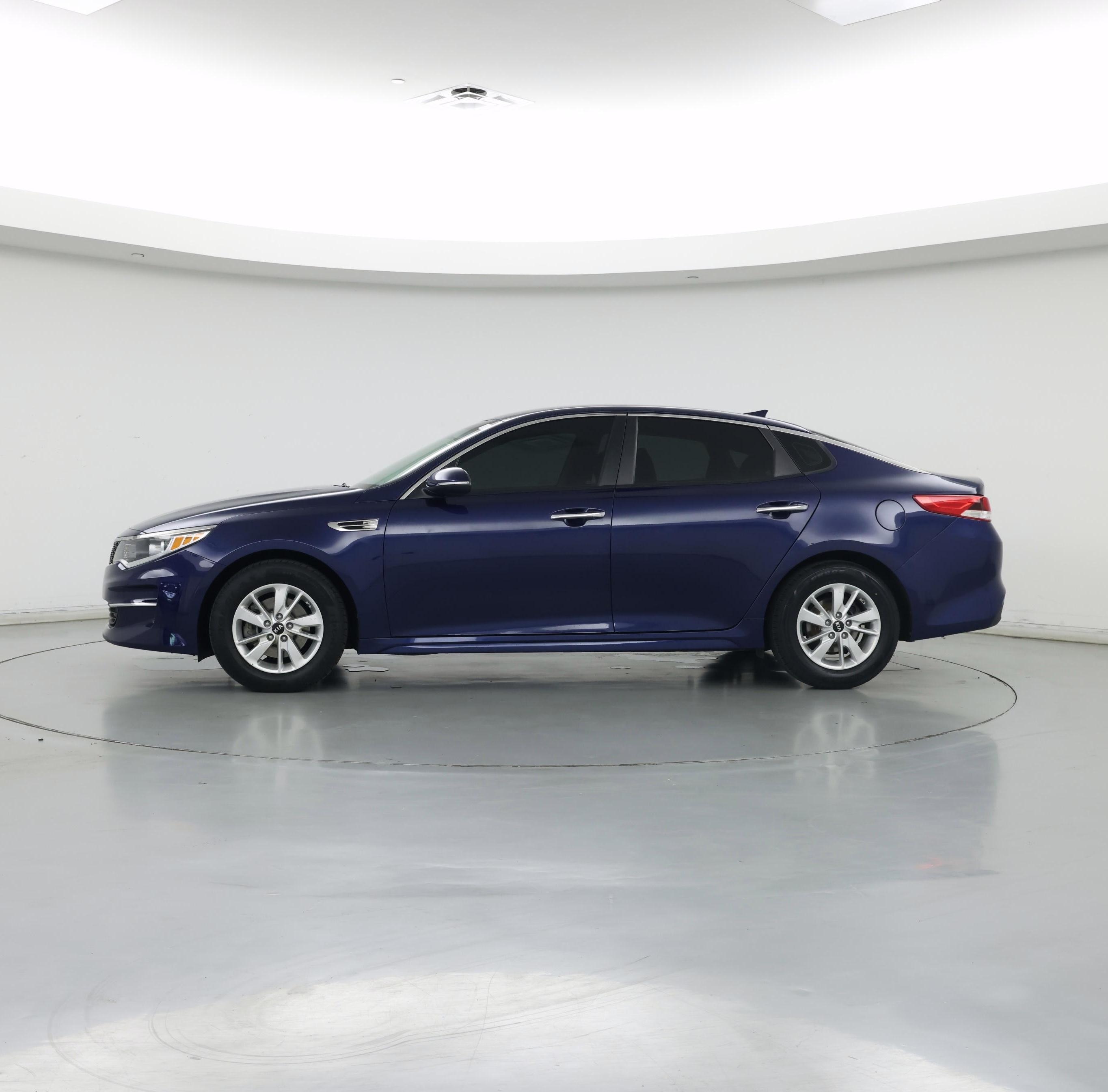 Thumbnail: 2018 Kia Optima - 3