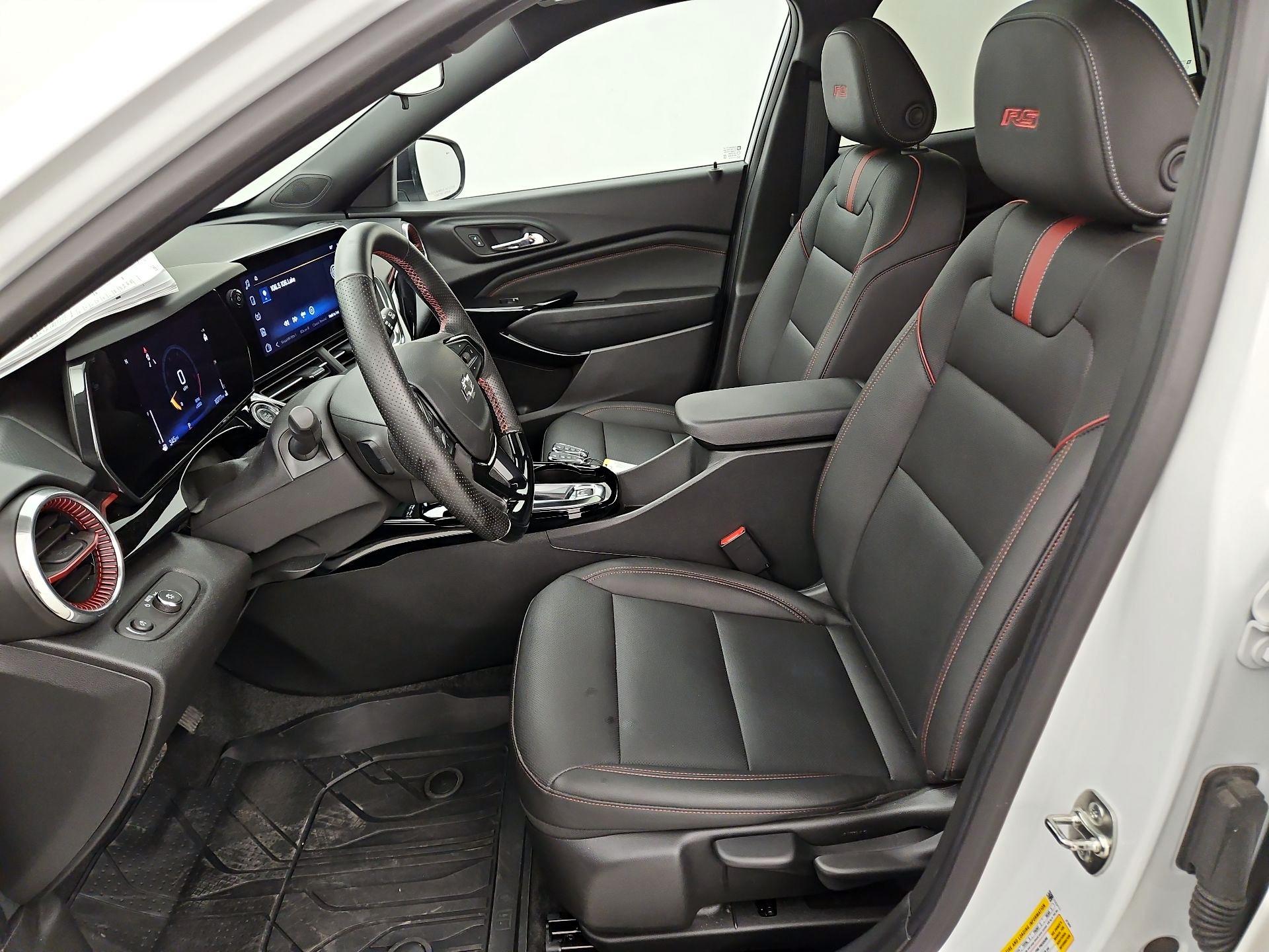 Thumbnail: 2024 Chevrolet Trax - 11