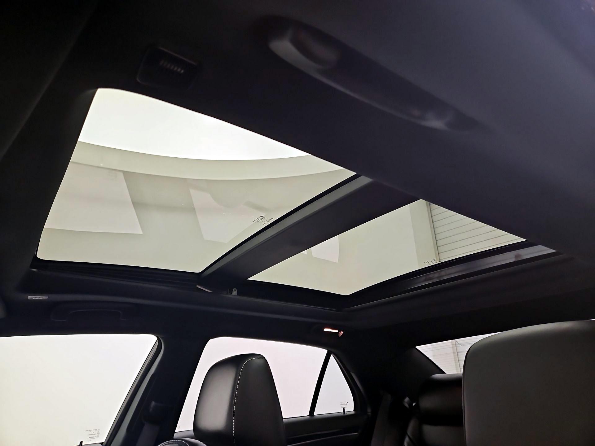 Thumbnail: 2023 Chrysler 300 - 20
