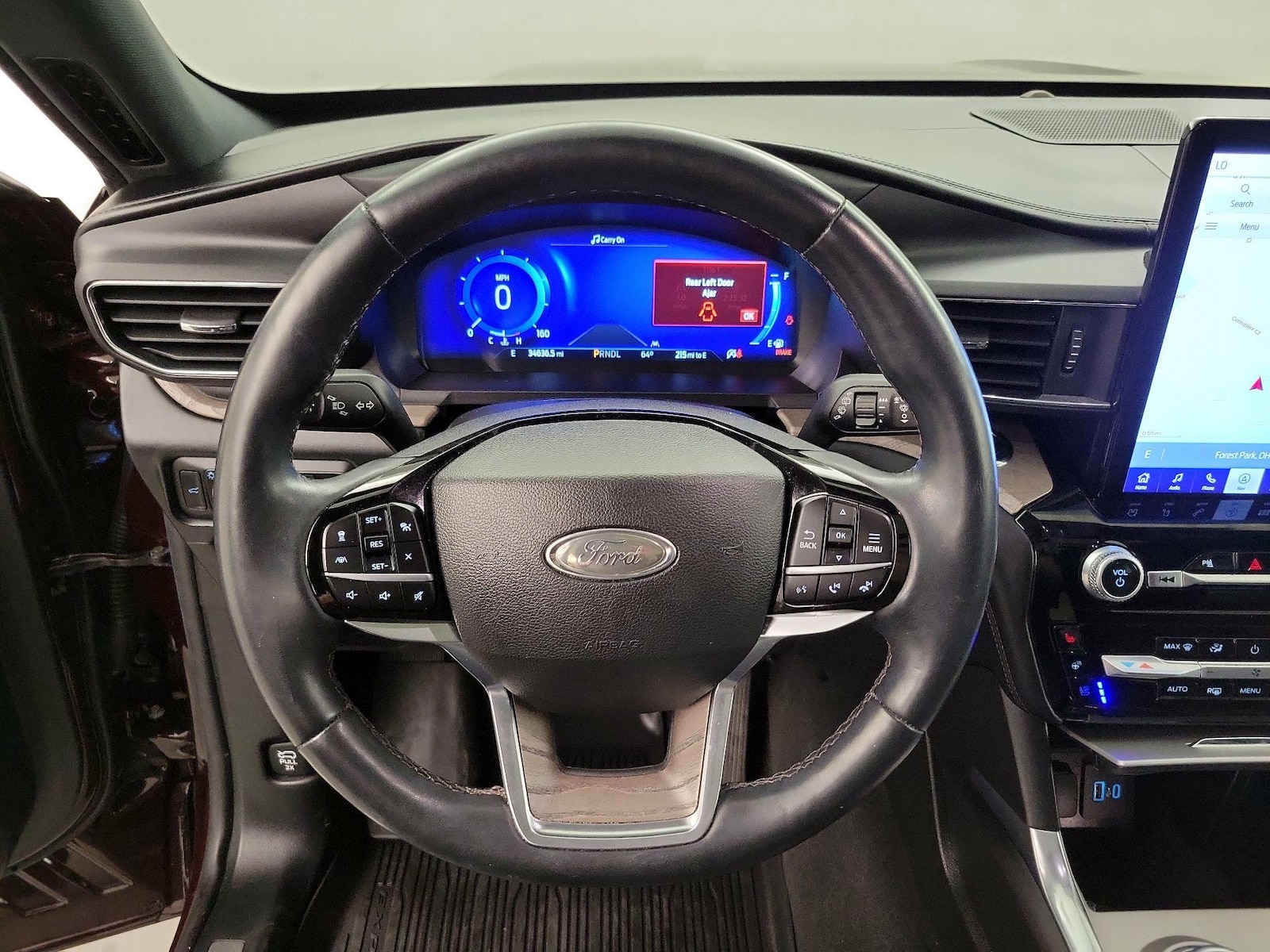 2023 Ford Explorer Platinum - Photo 11