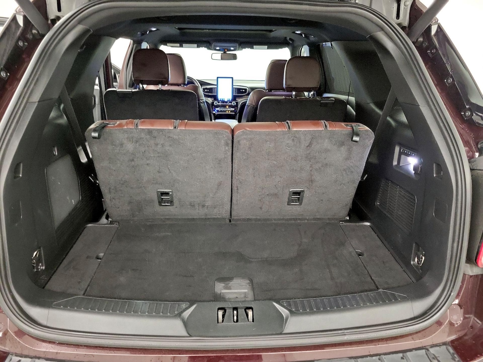 2023 Ford Explorer Platinum - Photo 24