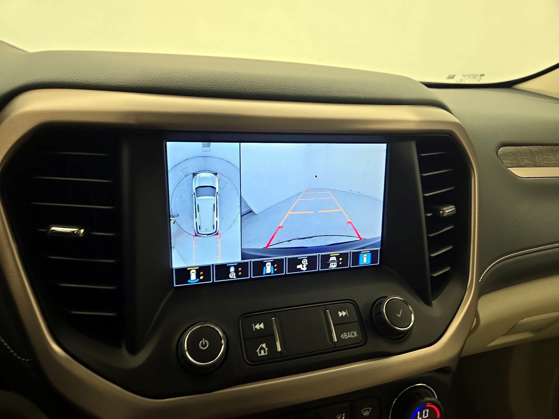 Thumbnail: 2023 GMC Acadia - 15