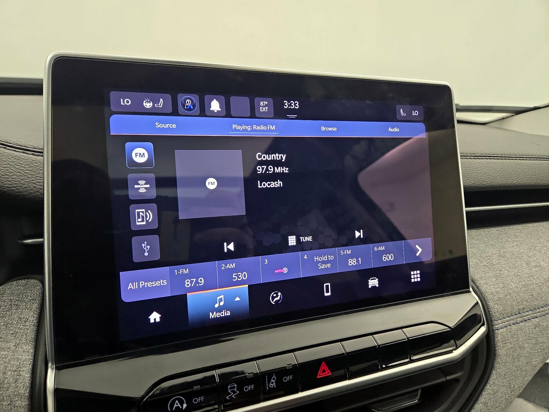 Thumbnail: 2022 Jeep Compass - 15